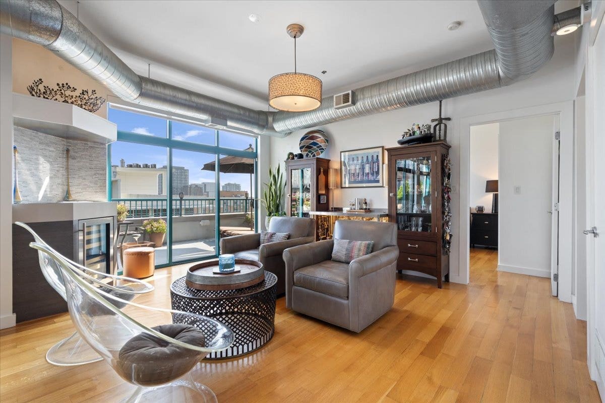 920 W MADISON Street, #1003W, Chicago, IL 60607 920 W MADISON Street, #1003W, Chicago, IL 60607