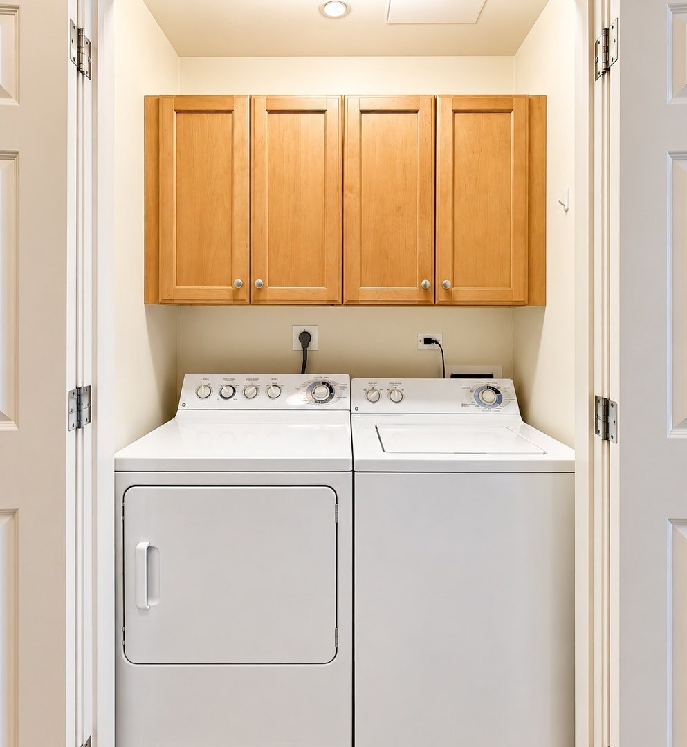 21 E HURON Street, #1802, Chicago, IL 60611 21 E HURON Street, #1802, Chicago, IL 60611