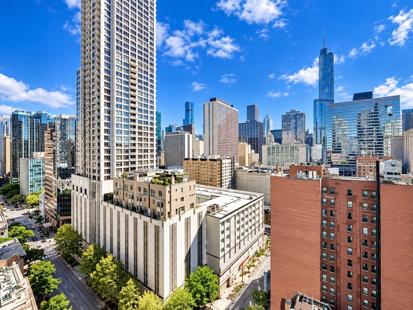 21 E HURON Street, #1802, Chicago, IL 60611 21 E HURON Street, #1802, Chicago, IL 60611