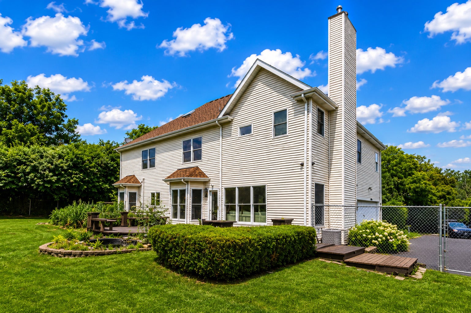 1685 Marion Street, Roselle, IL 60172