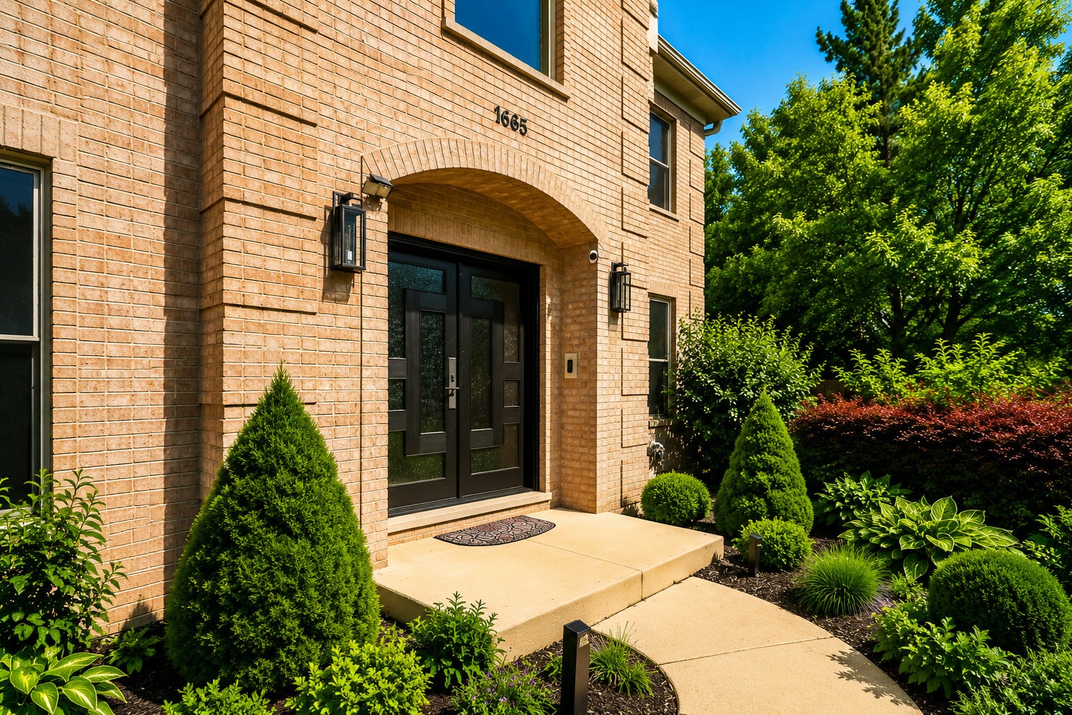 1685 Marion Street, Roselle, IL 60172