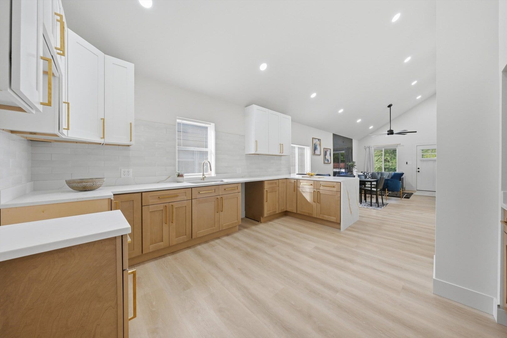 12231 S Lowe Avenue, Chicago, IL 60628 12231 S Lowe Avenue, Chicago, IL 60628