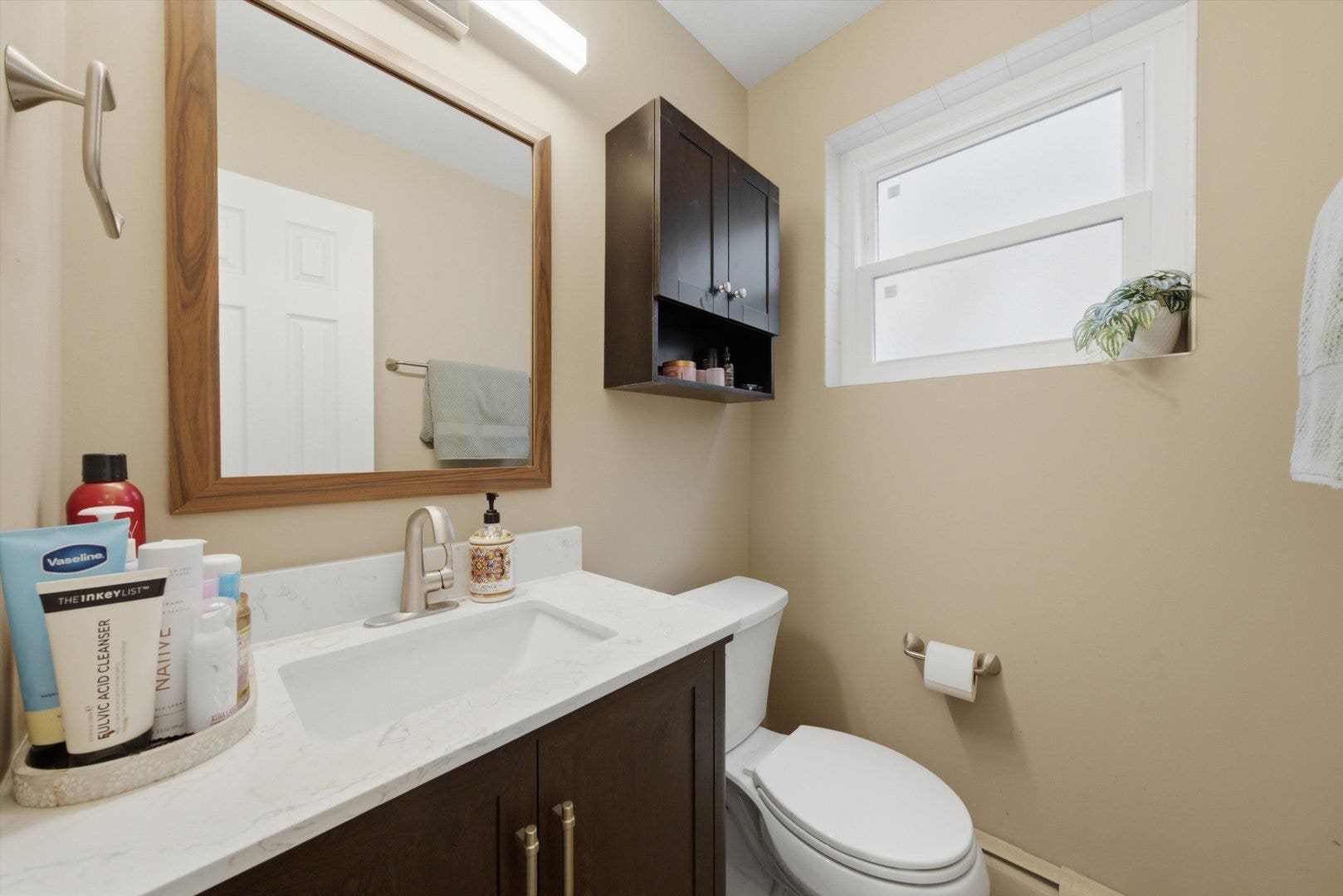 5759 N Elston Avenue, Chicago, IL 60646 5759 N Elston Avenue, Chicago, IL 60646