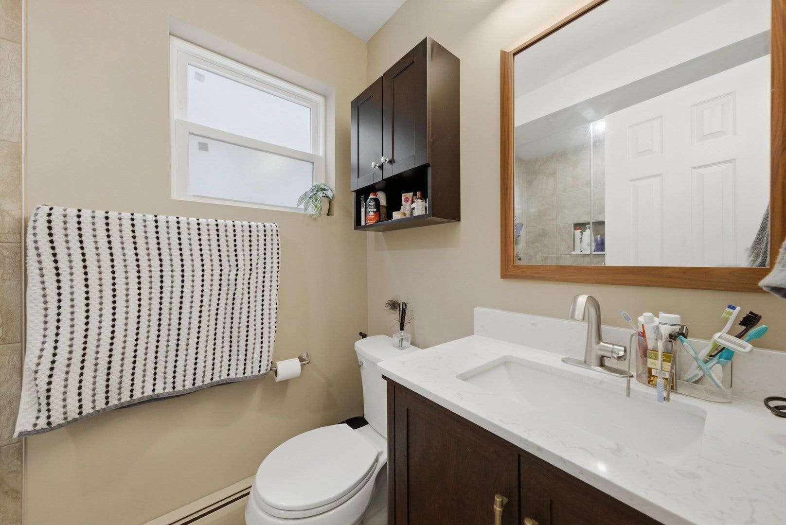 5759 N Elston Avenue, Chicago, IL 60646 5759 N Elston Avenue, Chicago, IL 60646