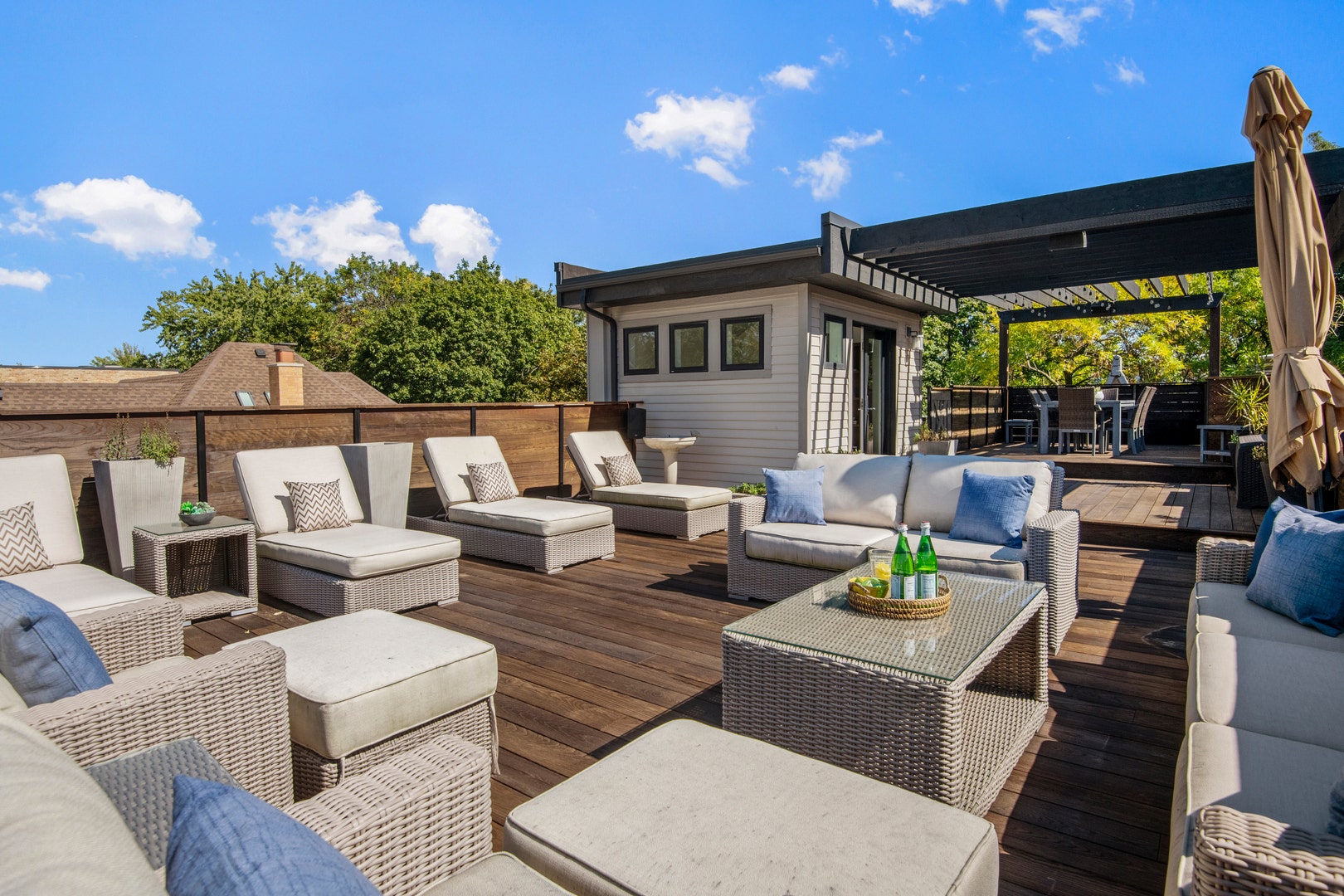 3822 N Hoyne Avenue, Chicago, IL 60618