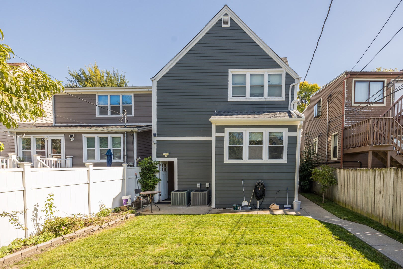 3616 N Christiana Avenue, Chicago, IL 60618
