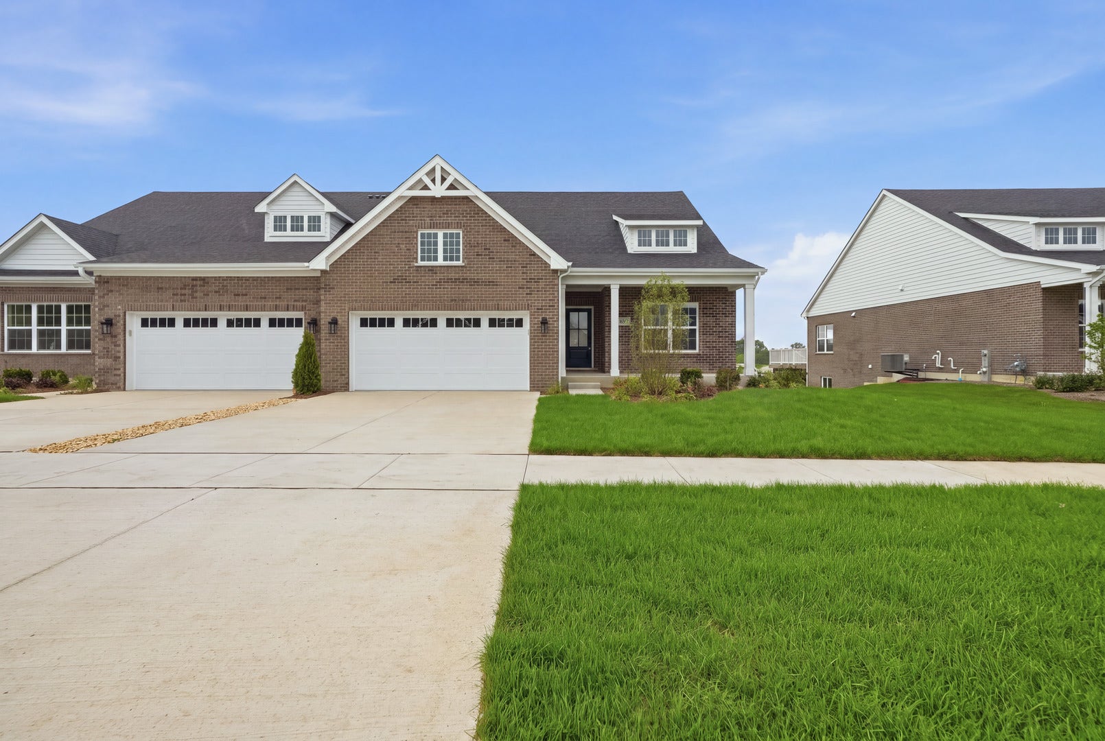 16561 Kayla Drive, Lemont, IL 60439 16561 Kayla Drive, Lemont, IL 60439