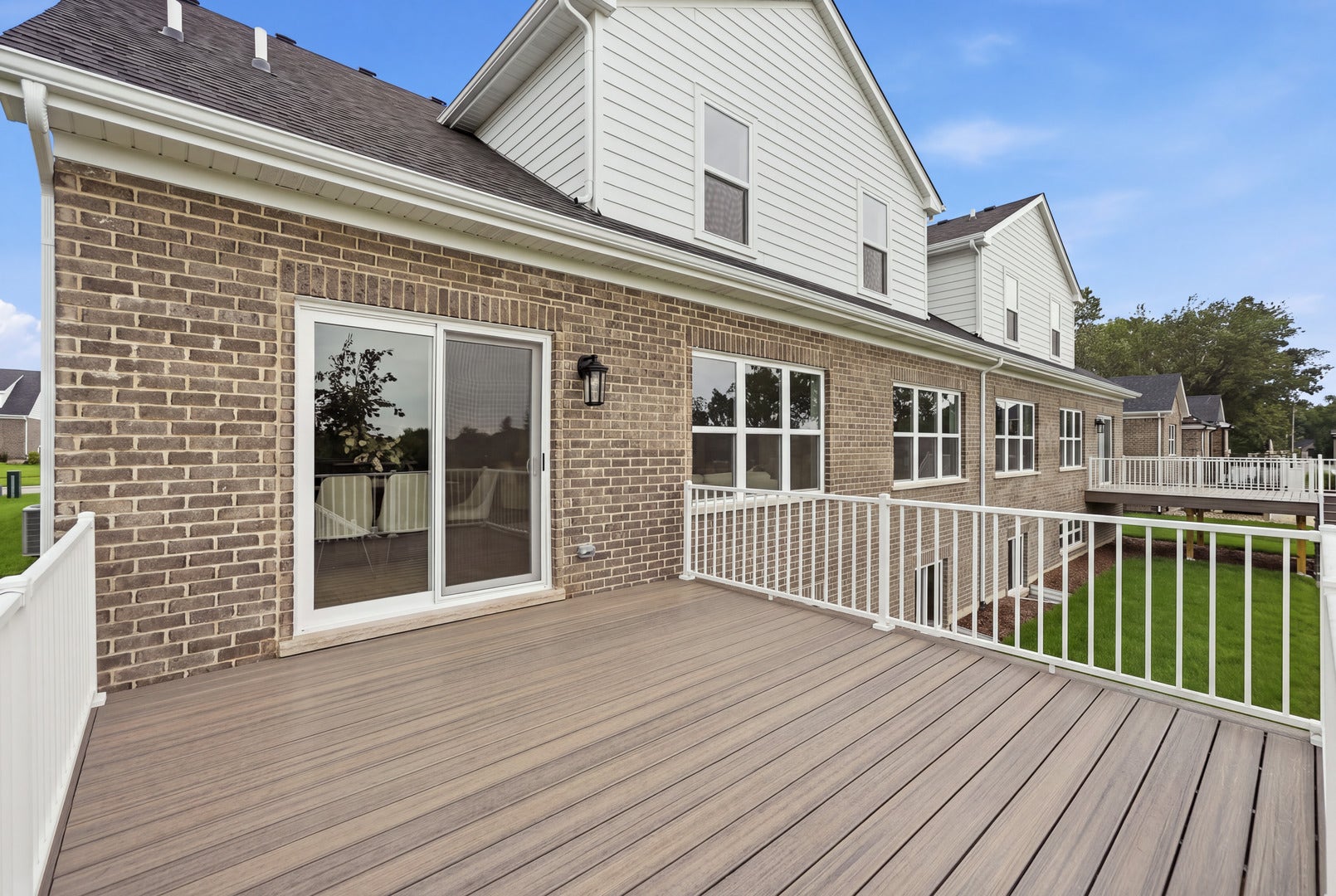 16561 Kayla Drive, Lemont, IL 60439 16561 Kayla Drive, Lemont, IL 60439