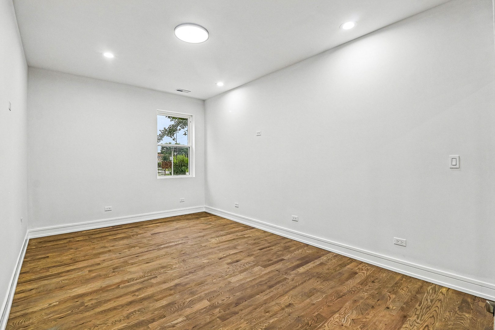 3804 W Ohio Street, Chicago, IL 60624