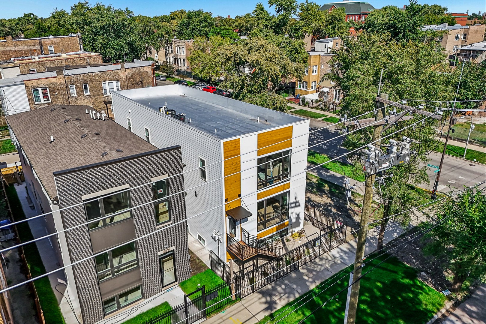3804 W Ohio Street, Chicago, IL 60624