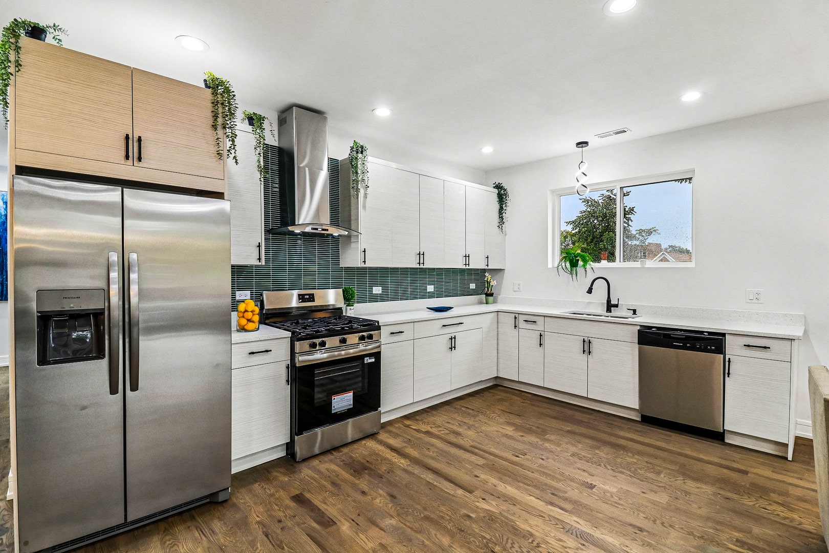 3804 W Ohio Street, Chicago, IL 60624