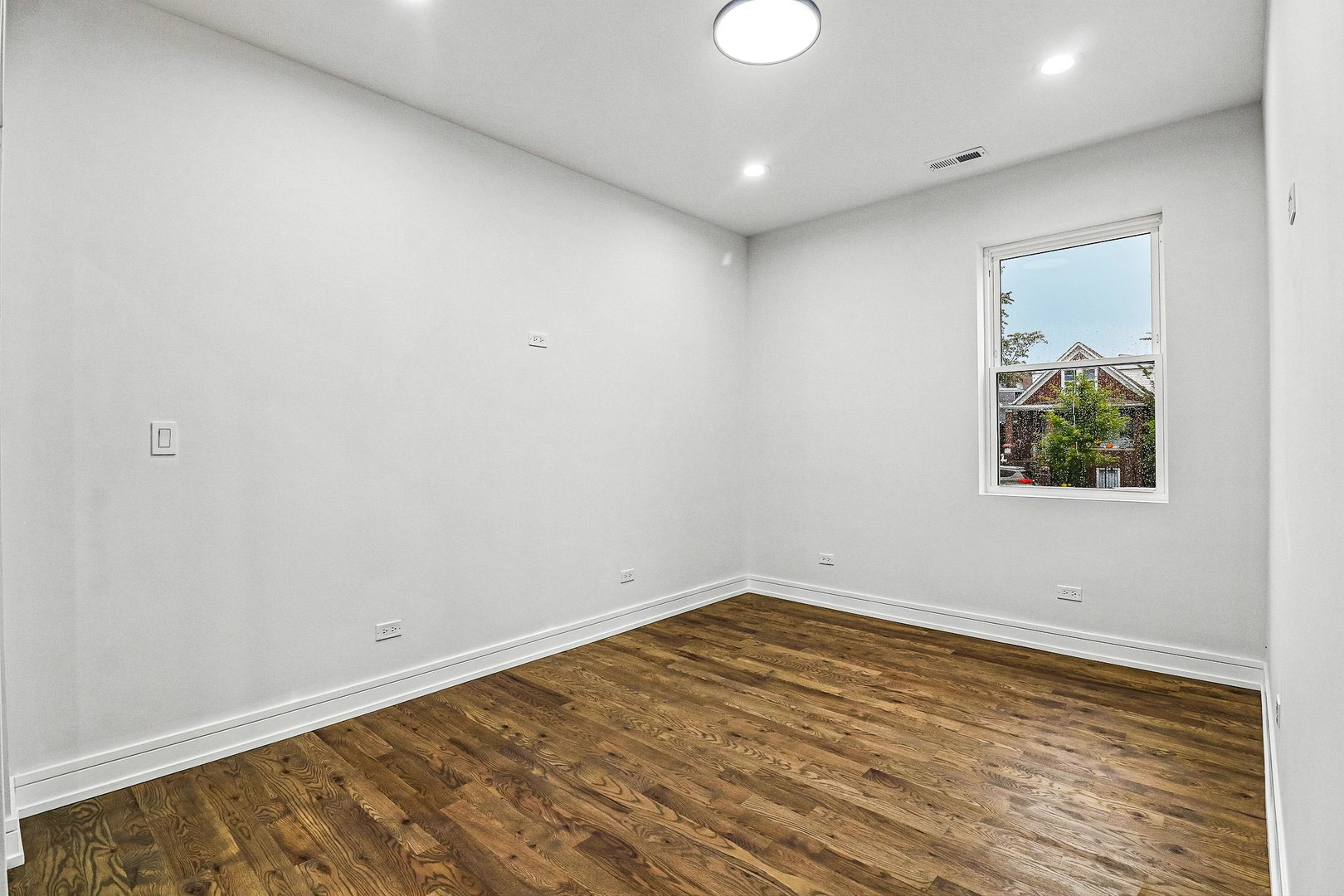 3804 W Ohio Street, Chicago, IL 60624