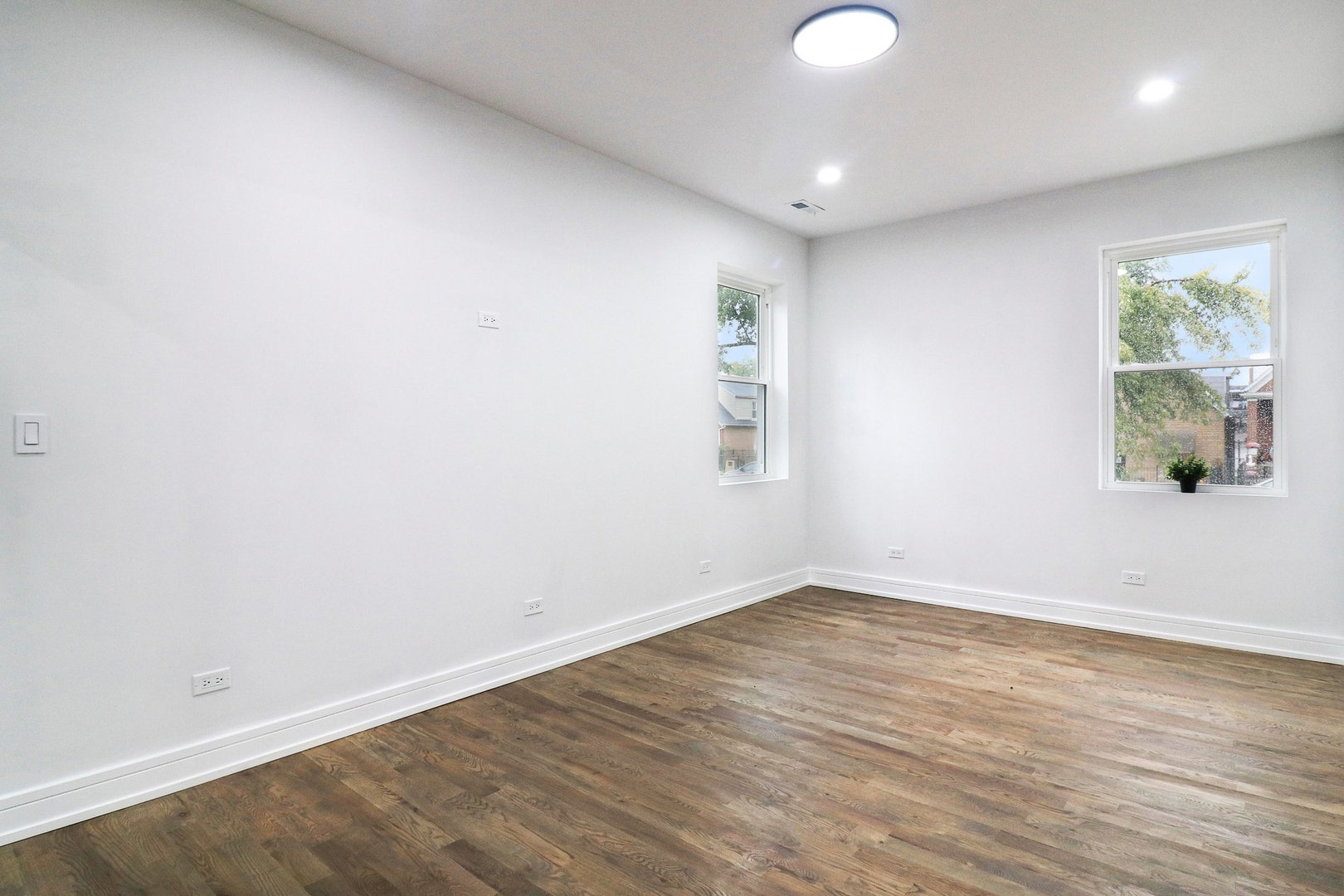 3804 W Ohio Street, Chicago, IL 60624