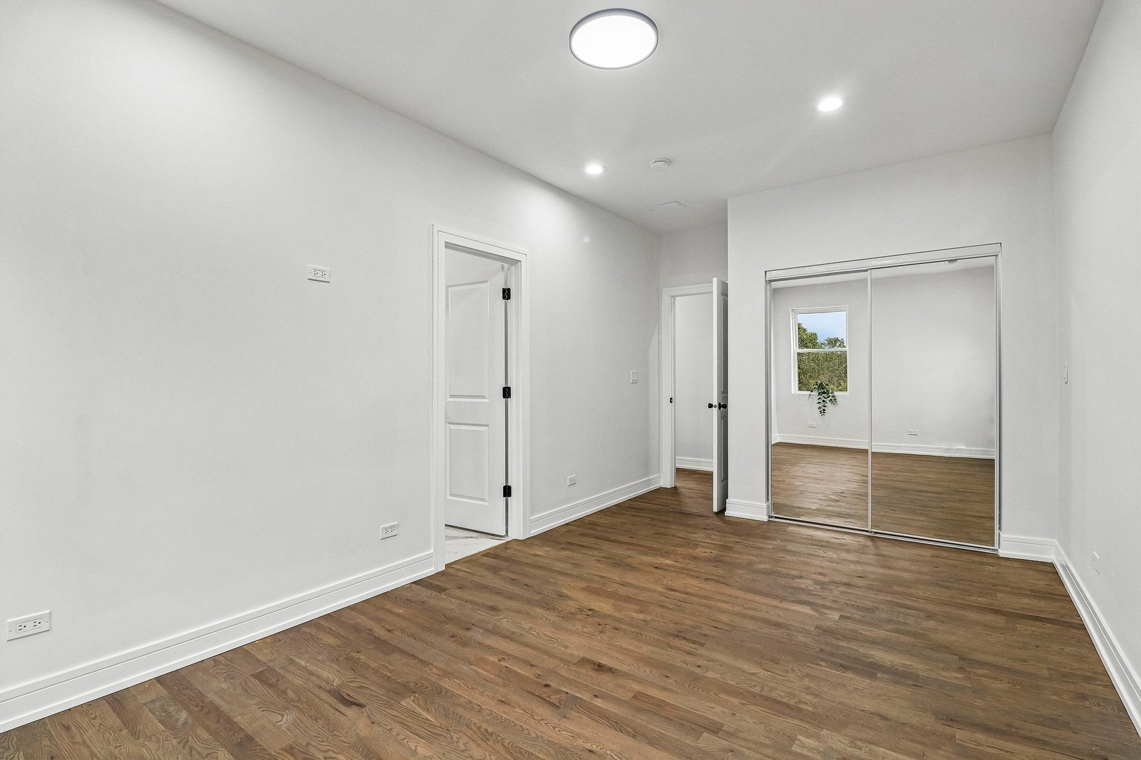 3804 W Ohio Street, Chicago, IL 60624
