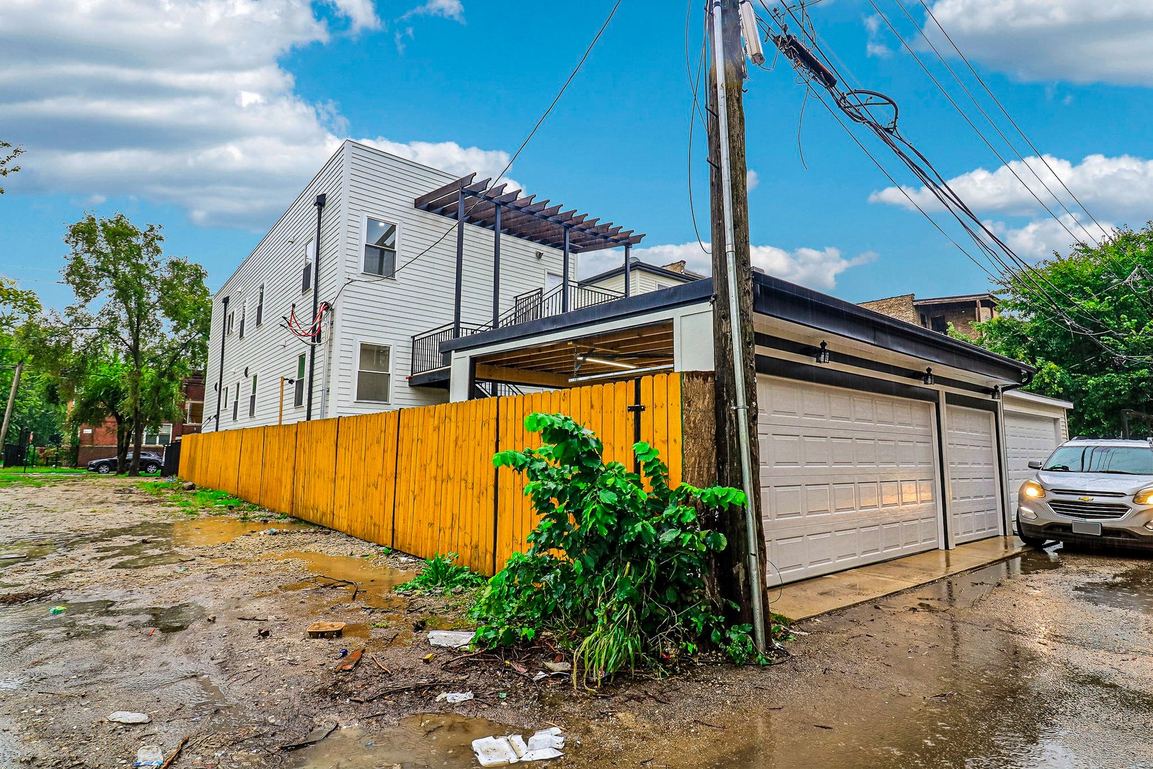 3804 W Ohio Street, Chicago, IL 60624