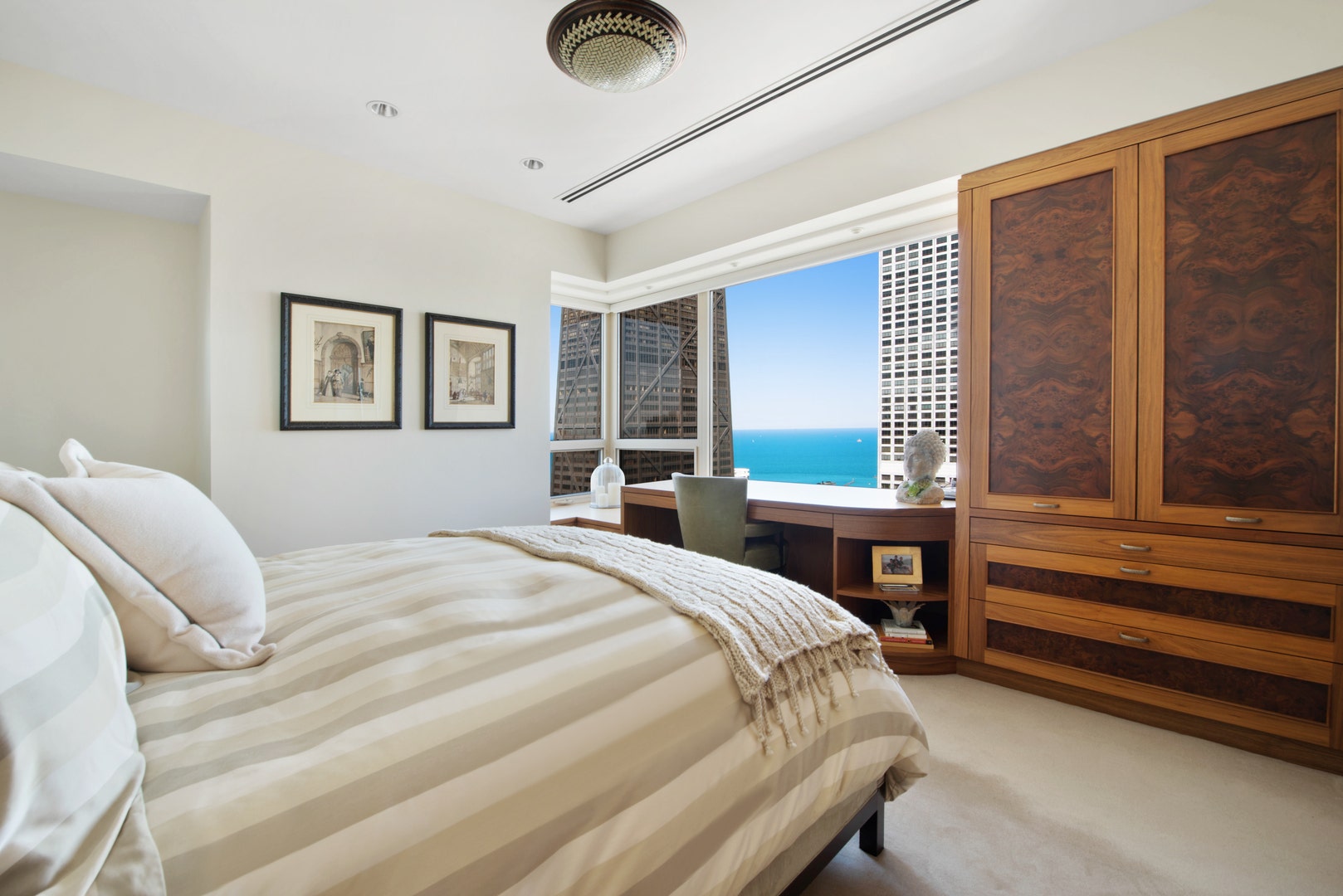 800 N MICHIGAN Avenue, #4201, Chicago, IL 60611 800 N MICHIGAN Avenue, #4201, Chicago, IL 60611