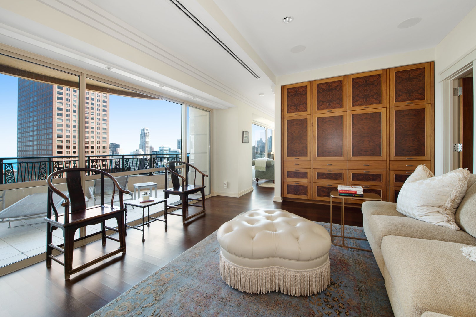 800 N MICHIGAN Avenue, #4201, Chicago, IL 60611 800 N MICHIGAN Avenue, #4201, Chicago, IL 60611