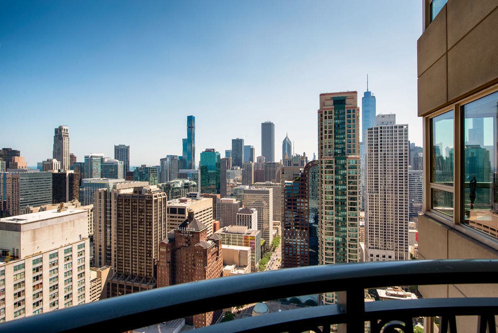 800 N MICHIGAN Avenue, #4201, Chicago, IL 60611 800 N MICHIGAN Avenue, #4201, Chicago, IL 60611