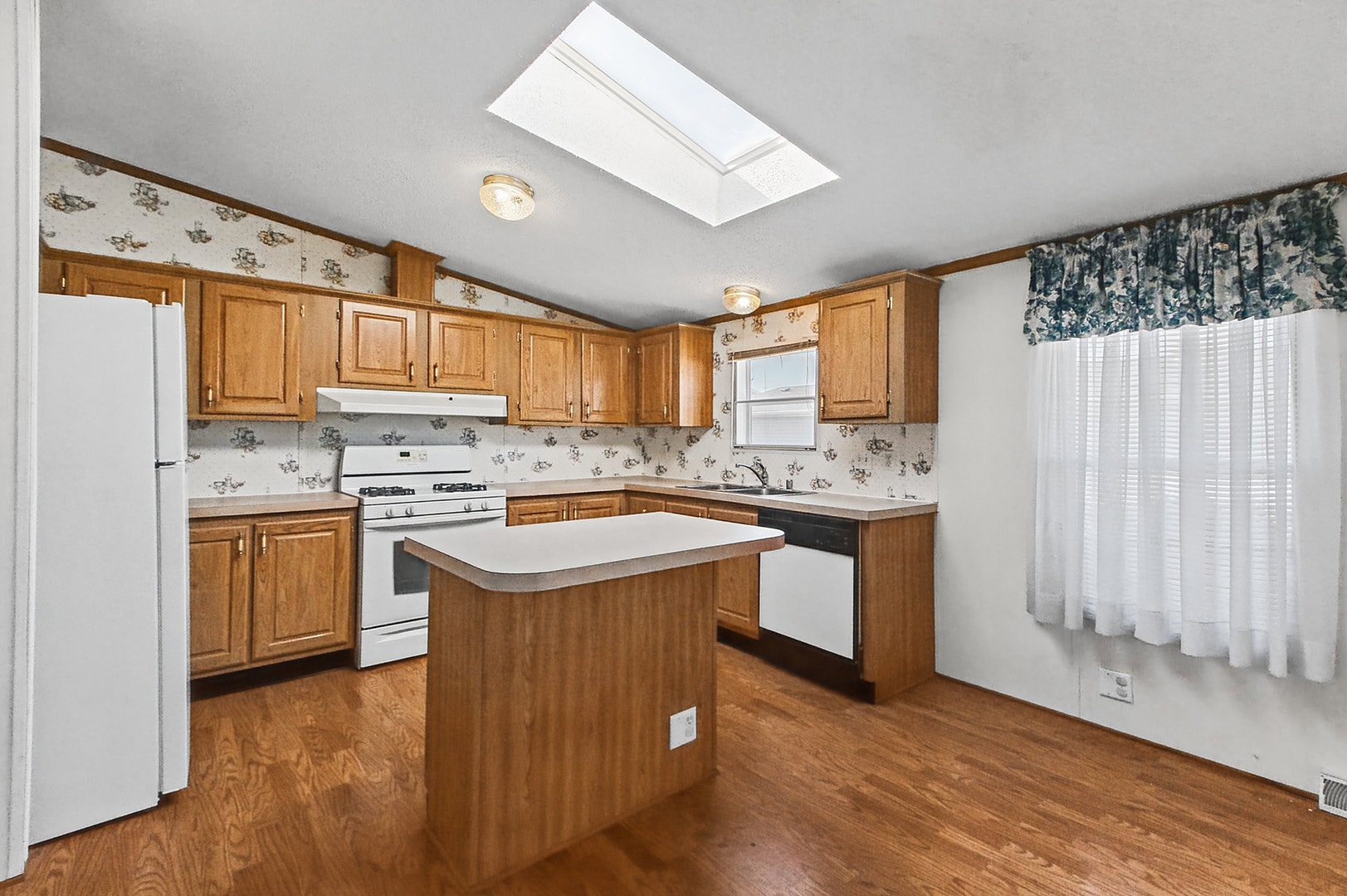 10825 W Gateway Drive, Frankfort, IL 60423 10825 W Gateway Drive, Frankfort, IL 60423