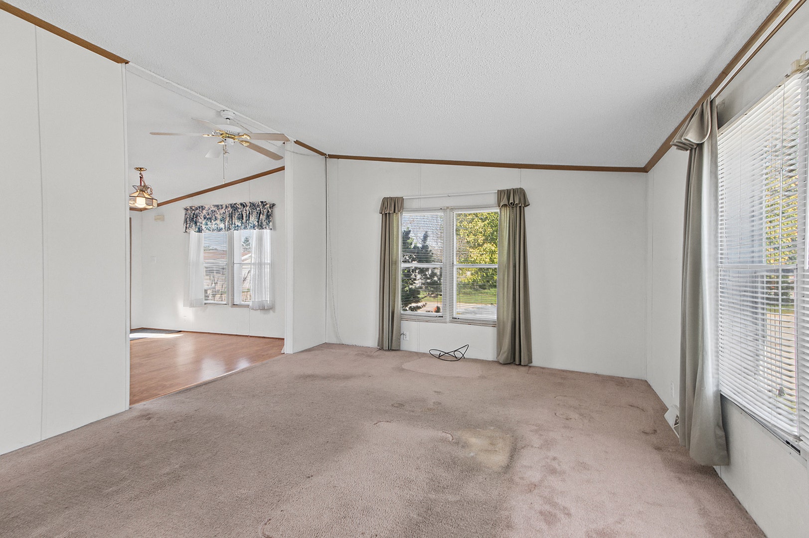 10825 W Gateway Drive, Frankfort, IL 60423 10825 W Gateway Drive, Frankfort, IL 60423