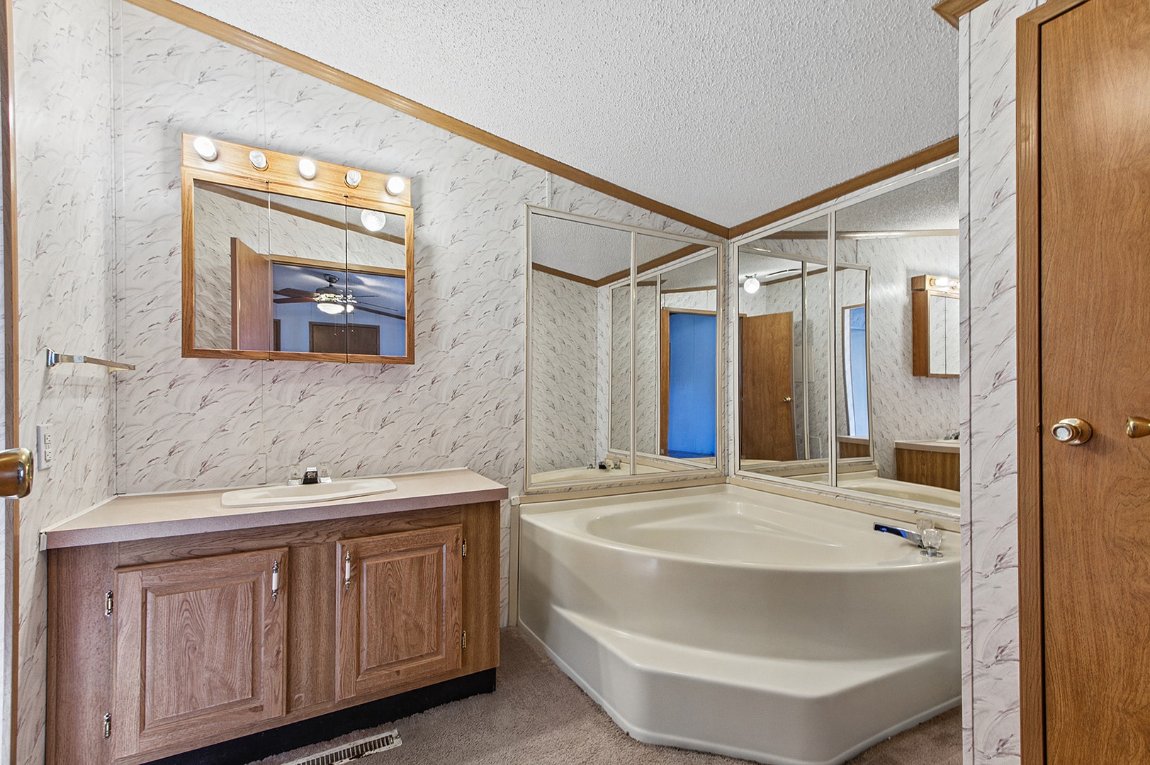 10825 W Gateway Drive, Frankfort, IL 60423 10825 W Gateway Drive, Frankfort, IL 60423