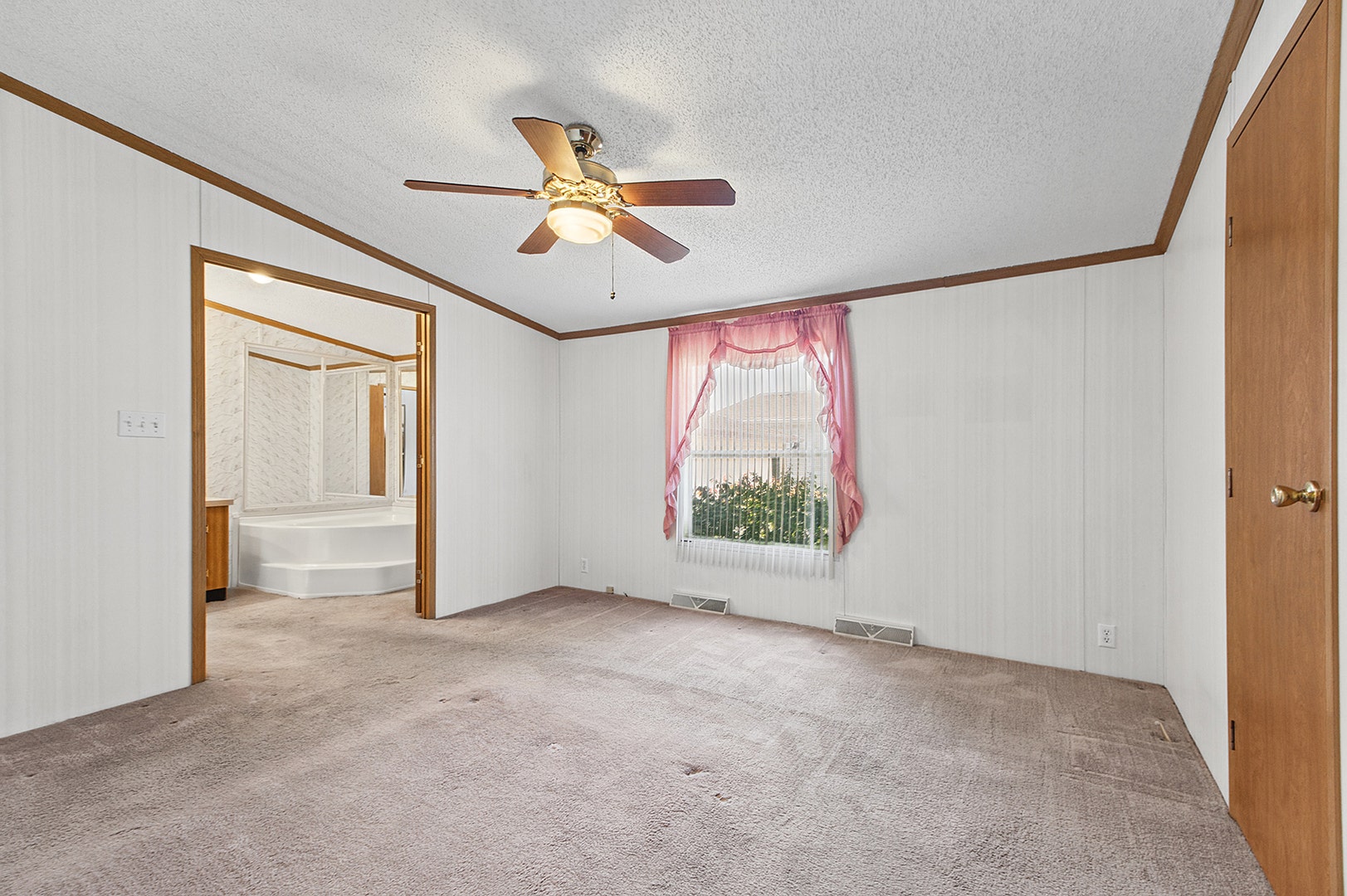 10825 W Gateway Drive, Frankfort, IL 60423 10825 W Gateway Drive, Frankfort, IL 60423