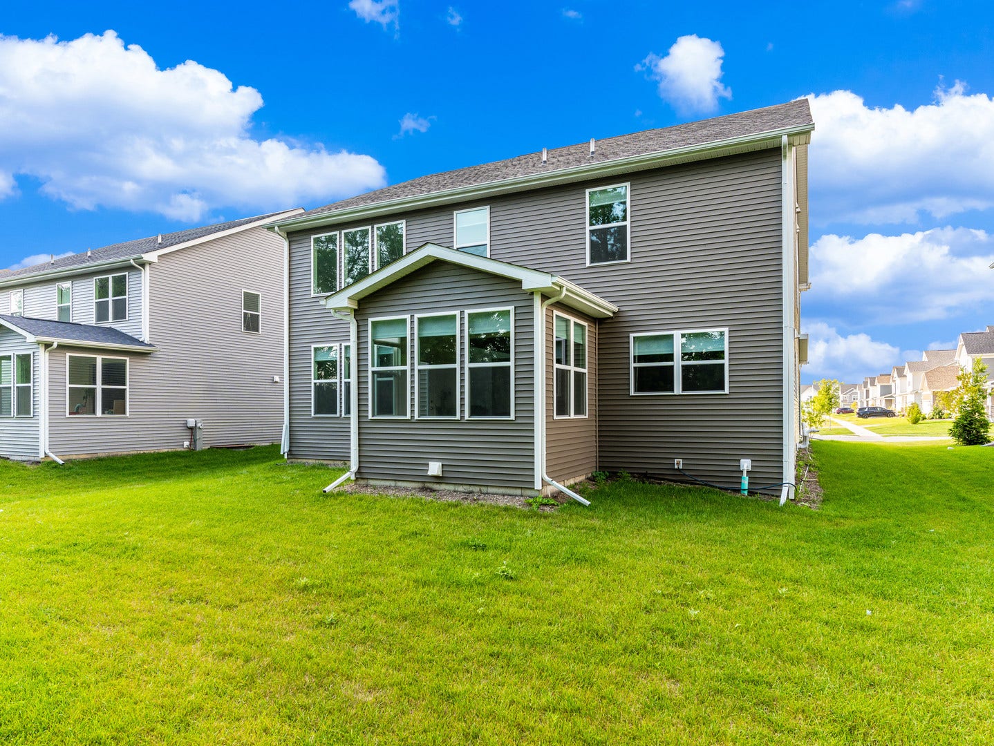 2225 Bent Grass Way, Bolingbrook, IL 60490 2225 Bent Grass Way, Bolingbrook, IL 60490