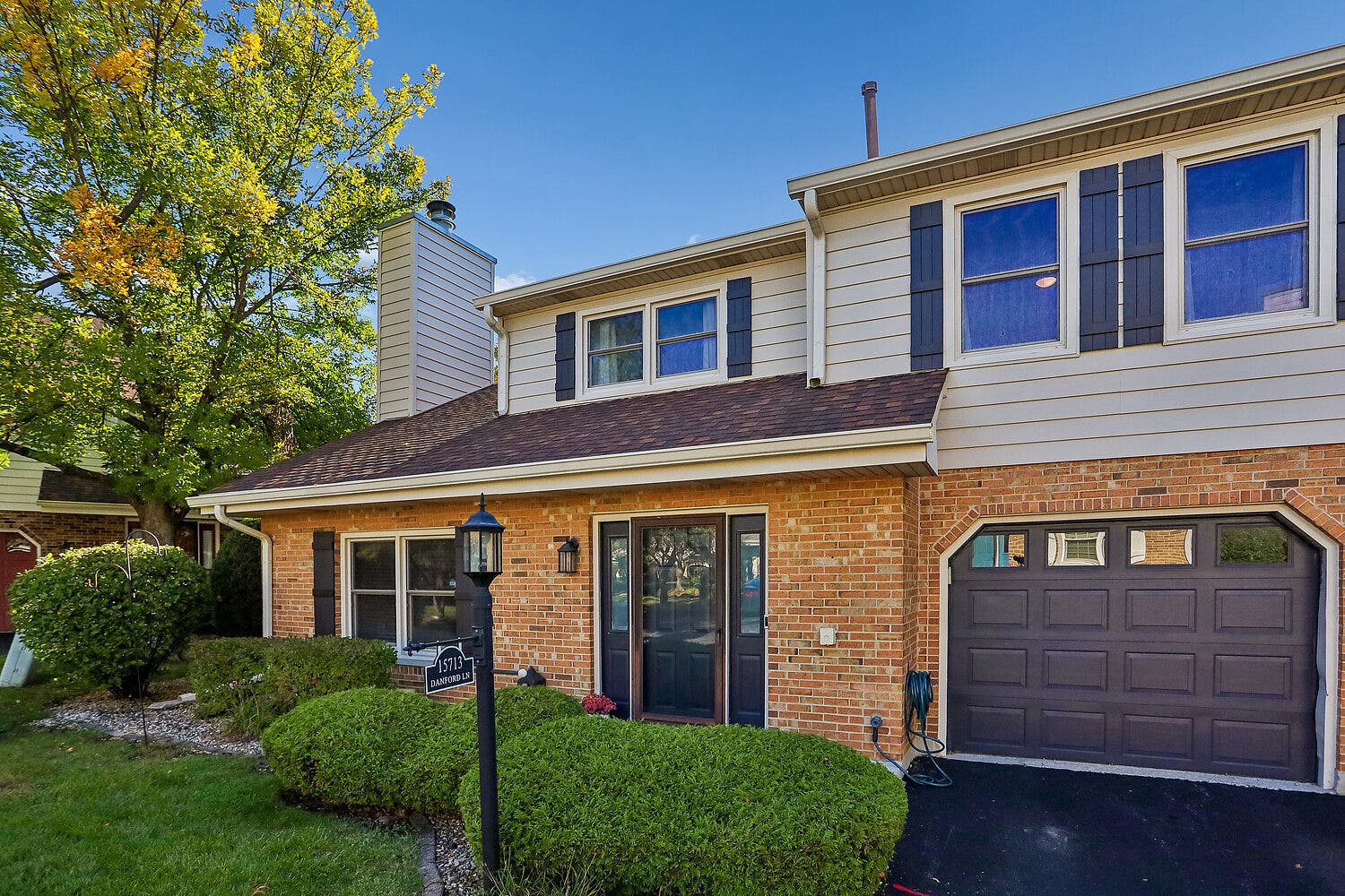 15713 Danford Lane, Orland Park, IL 60462 15713 Danford Lane, Orland Park, IL 60462