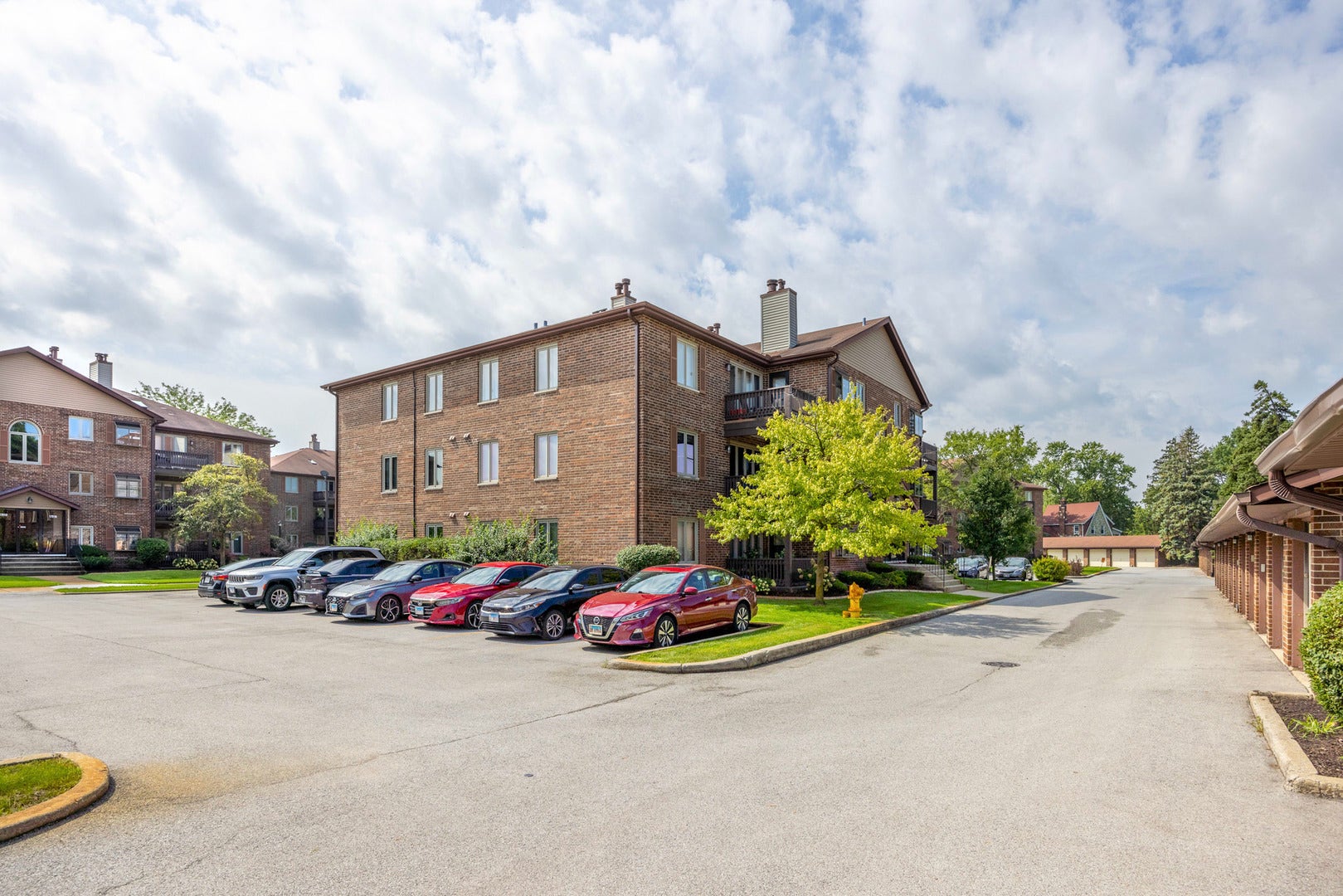 6413 Oak Forest Avenue, #1S, Tinley Park, IL 60477