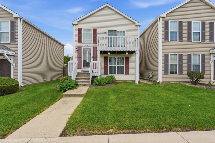 Property photo for 640 Four Seasons Boulevard, #640, Aurora, IL