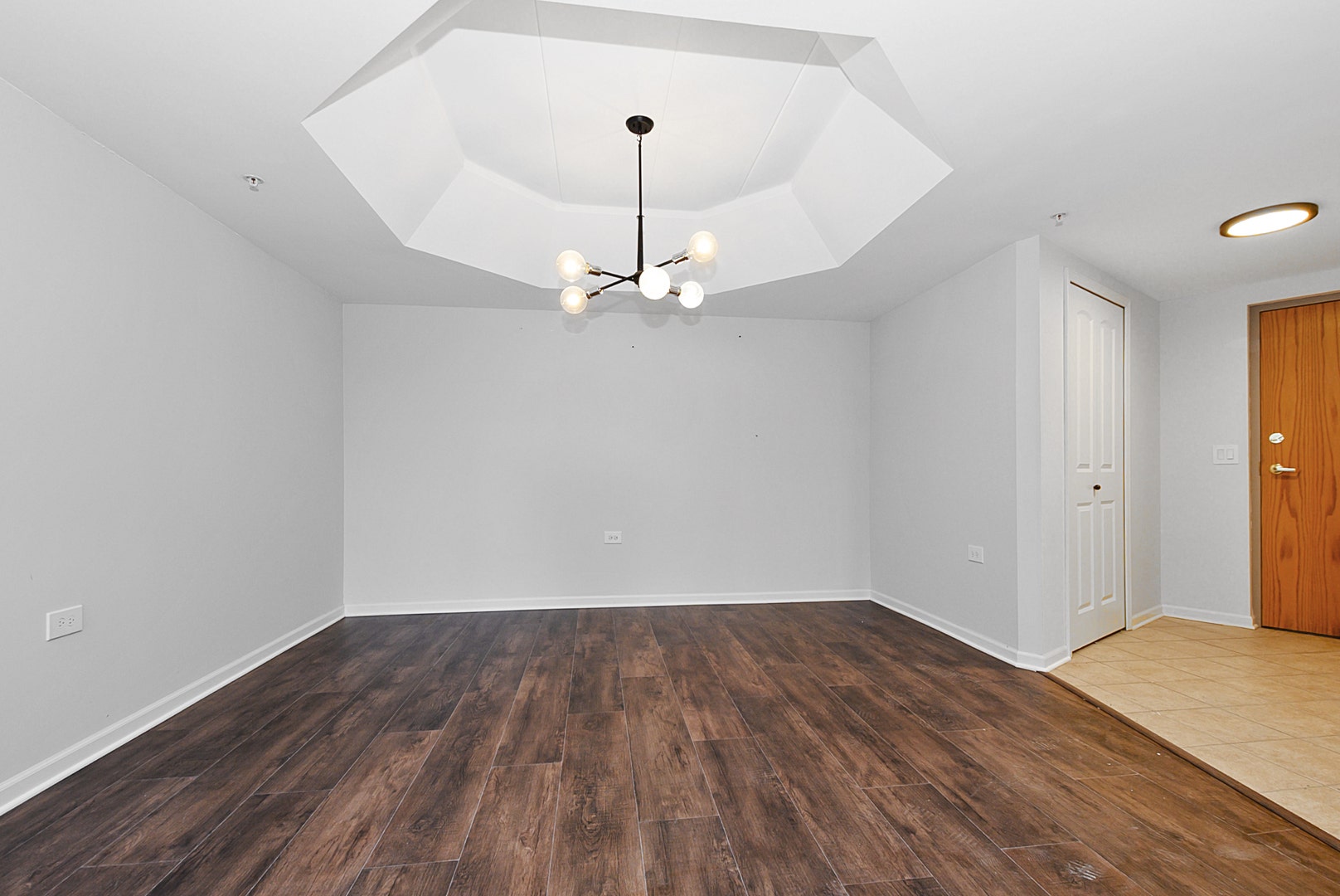 14130 Sheffield Drive, #103, Homer Glen, IL 60491 14130 Sheffield Drive, #103, Homer Glen, IL 60491