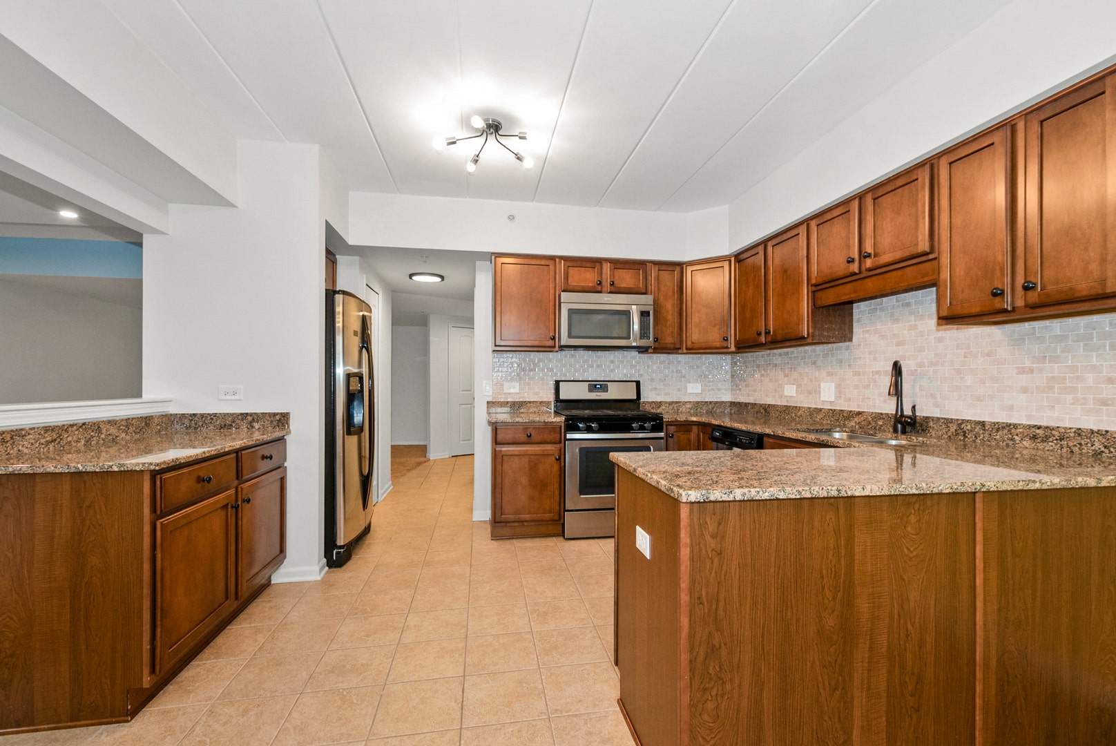 14130 Sheffield Drive, #103, Homer Glen, IL 60491 14130 Sheffield Drive, #103, Homer Glen, IL 60491
