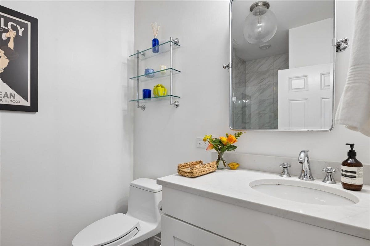 1510 N WIELAND Street, #2, Chicago, IL 60610 1510 N WIELAND Street, #2, Chicago, IL 60610