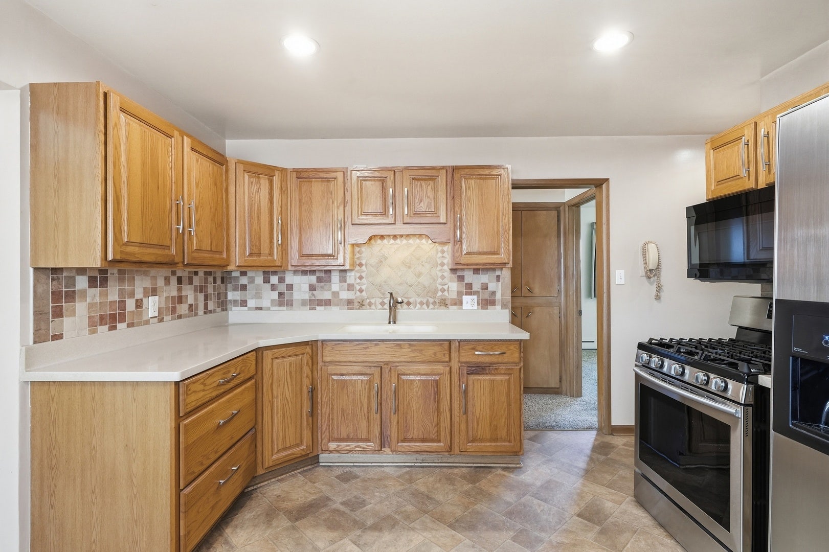 741 Elliott Street, Beecher, IL 60401 741 Elliott Street, Beecher, IL 60401