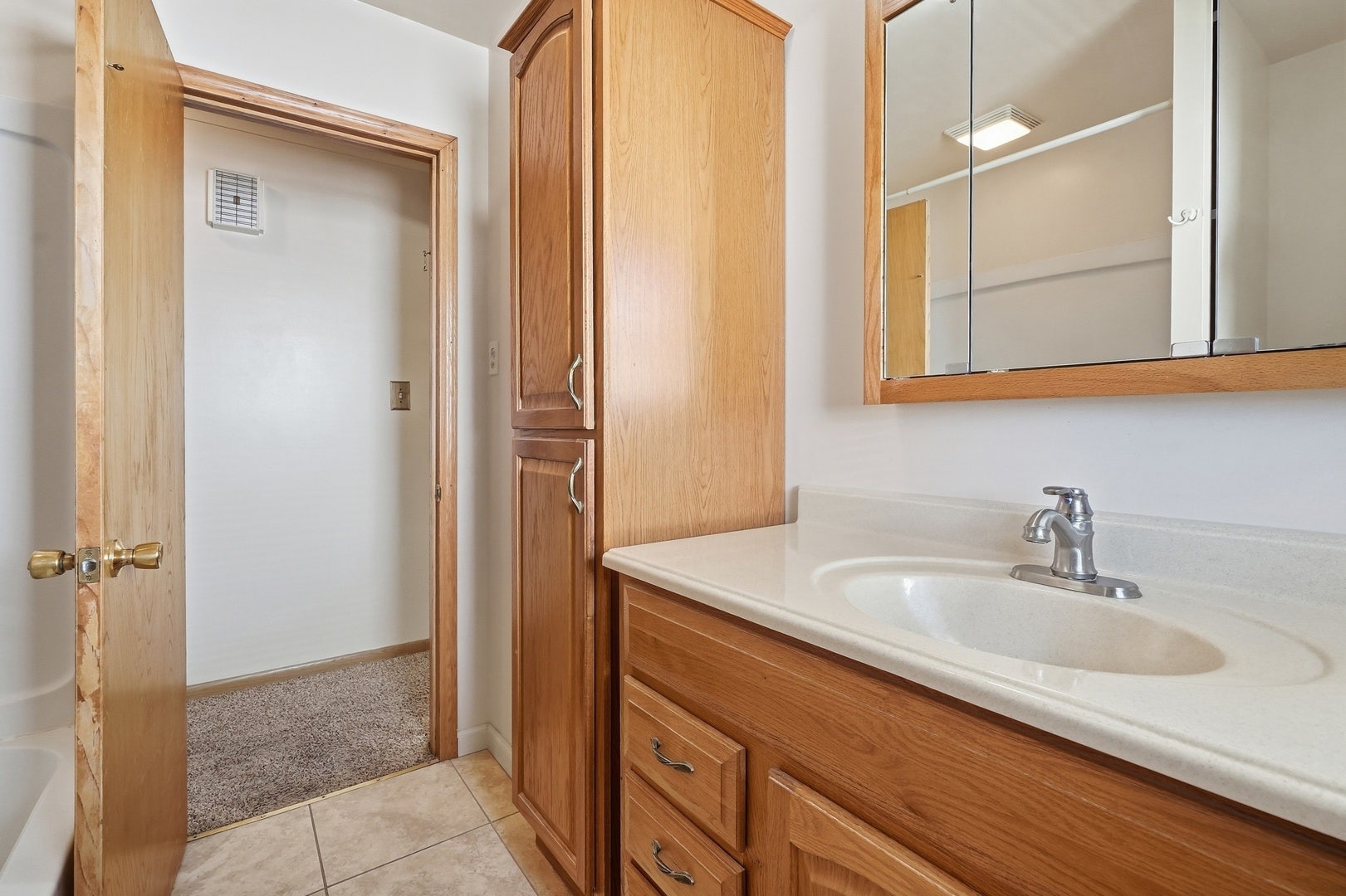 741 Elliott Street, Beecher, IL 60401 741 Elliott Street, Beecher, IL 60401