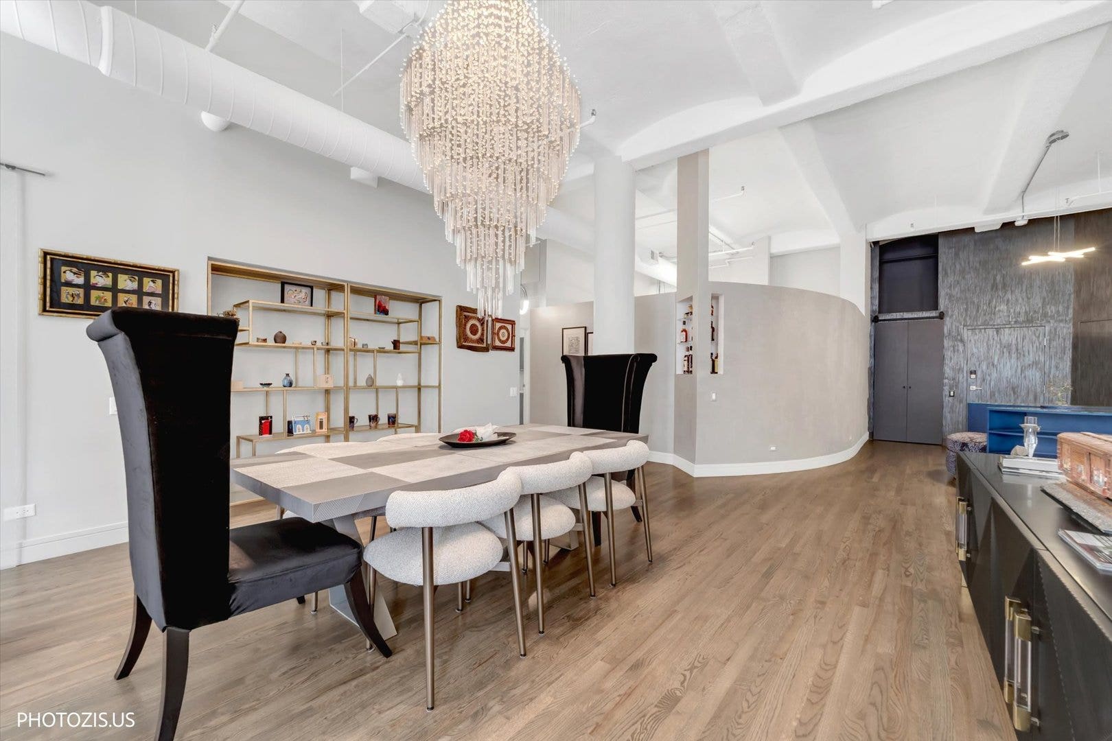 1000 W Washington Boulevard, #202, Chicago, IL 60607
