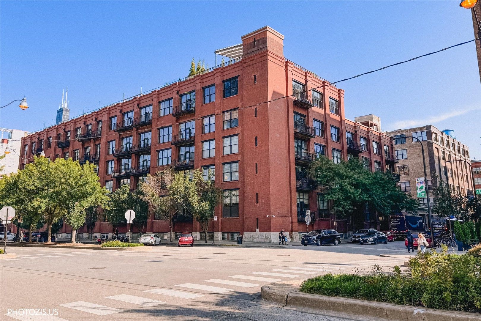 1000 W Washington Boulevard, #202, Chicago, IL 60607