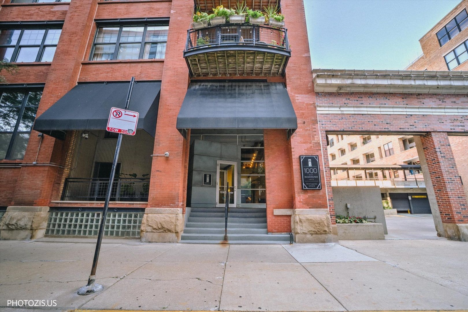 1000 W Washington Boulevard, #202, Chicago, IL 60607