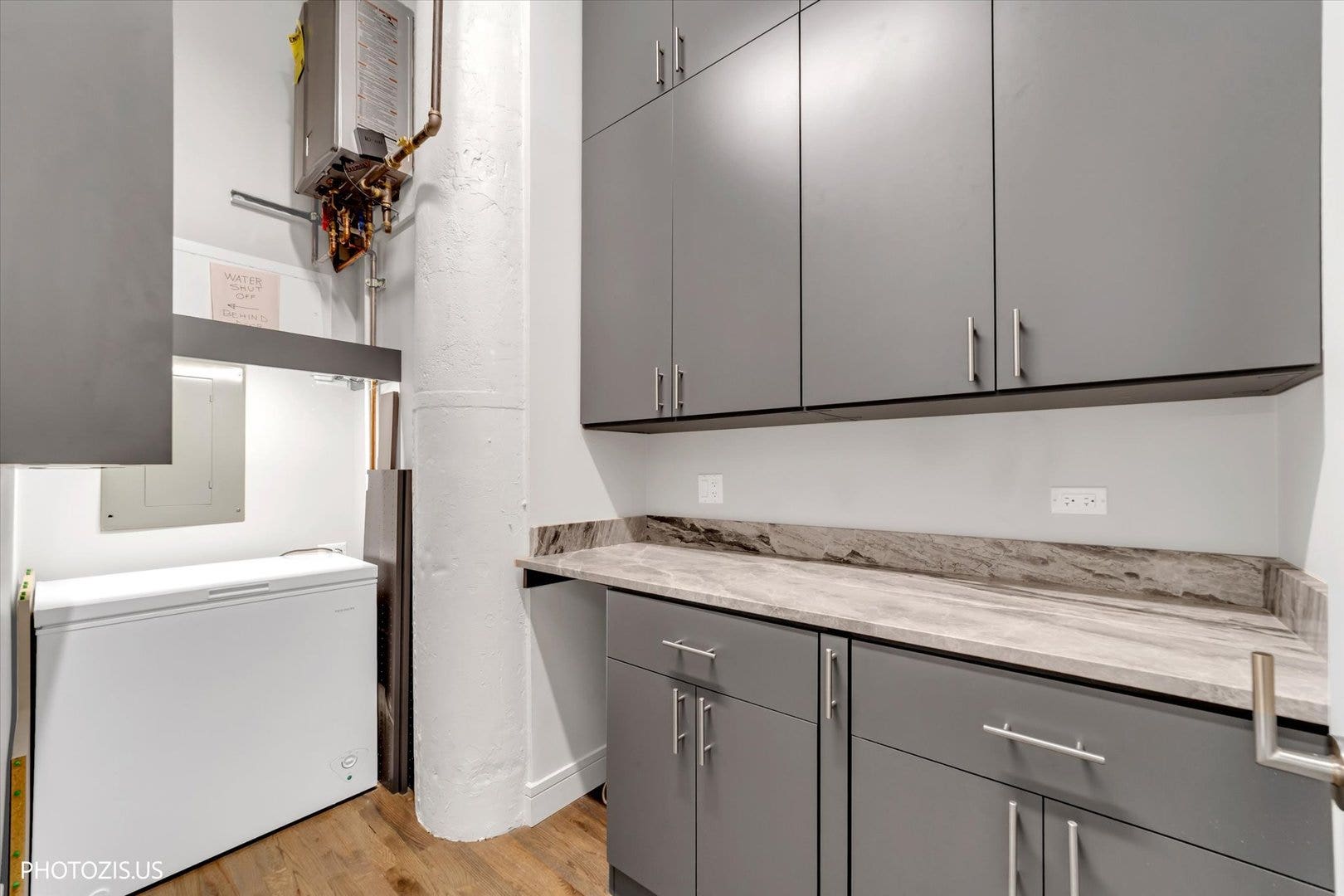 1000 W Washington Boulevard, #202, Chicago, IL 60607