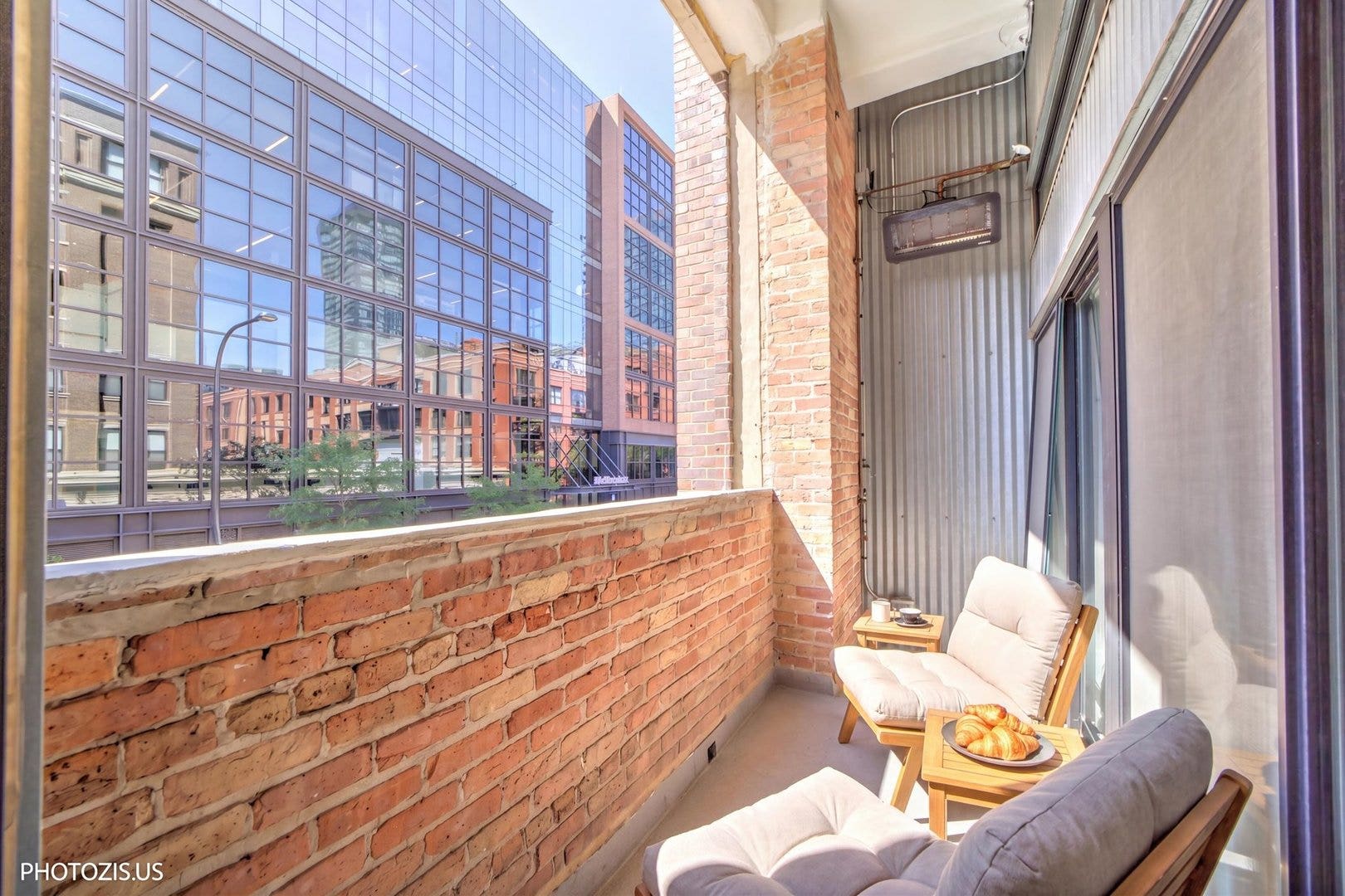 1000 W Washington Boulevard, #202, Chicago, IL 60607