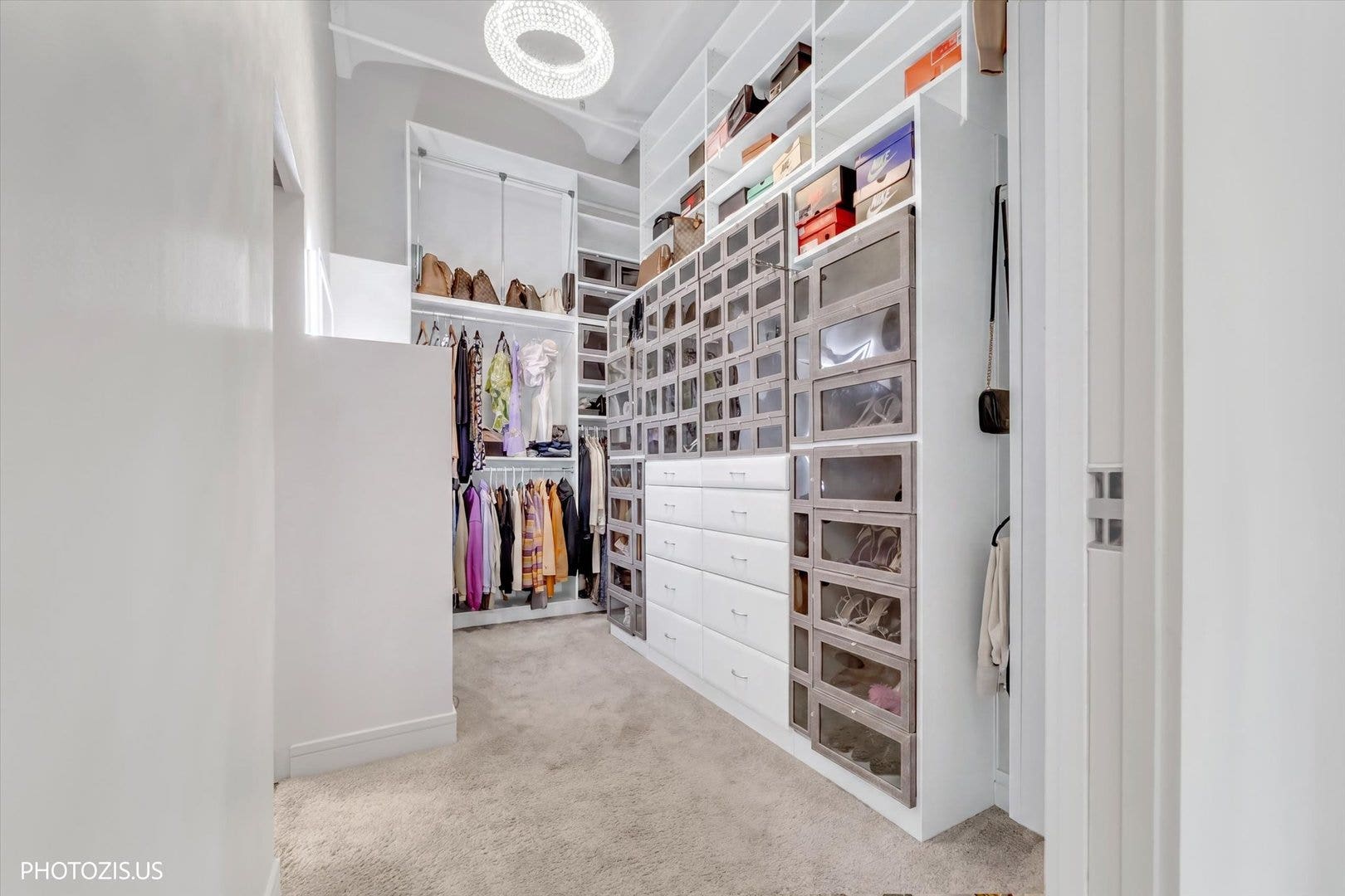 1000 W Washington Boulevard, #202, Chicago, IL 60607