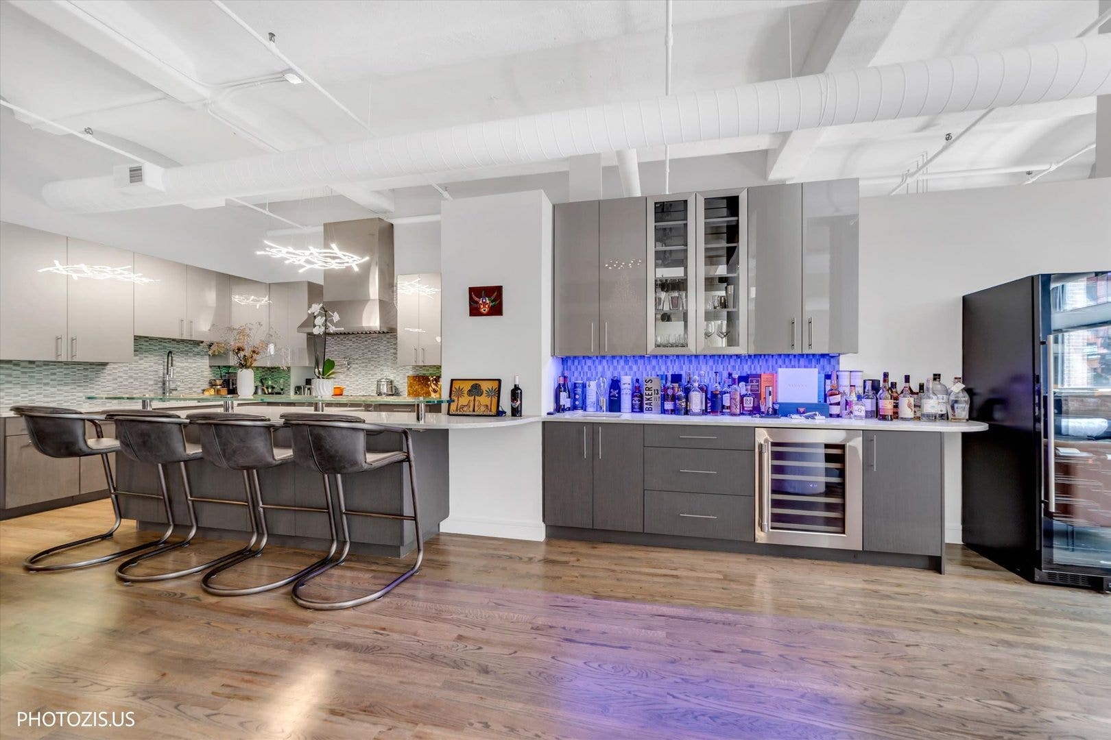 1000 W Washington Boulevard, #202, Chicago, IL 60607