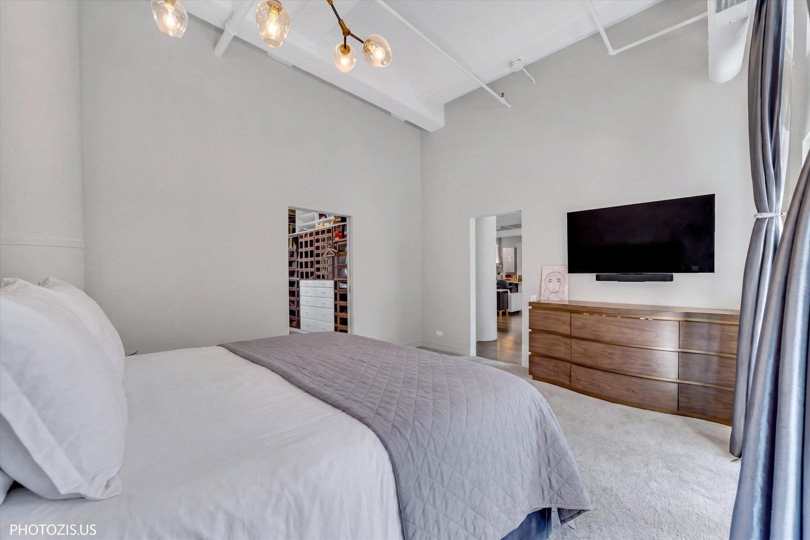 1000 W Washington Boulevard, #202, Chicago, IL 60607