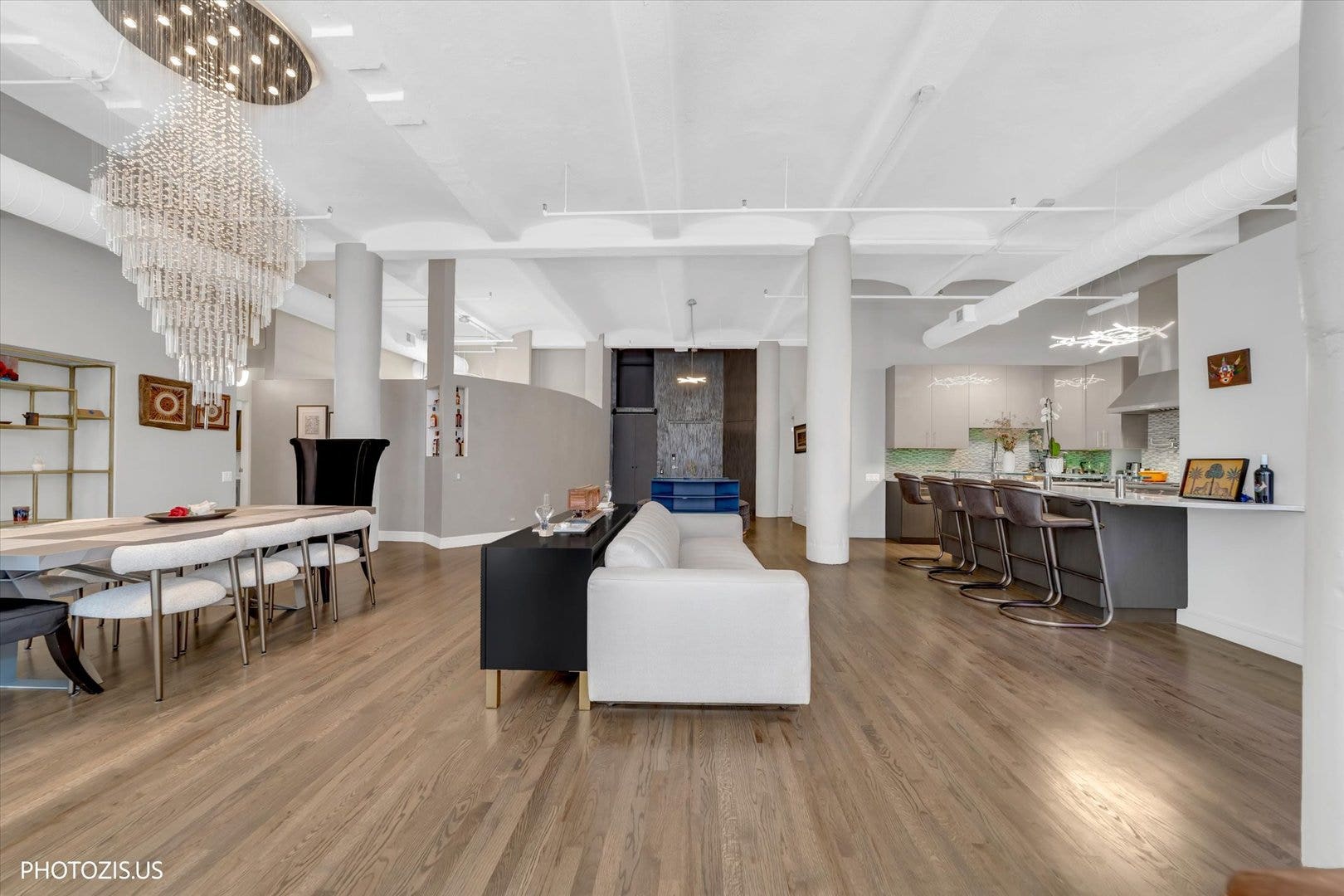1000 W Washington Boulevard, #202, Chicago, IL 60607
