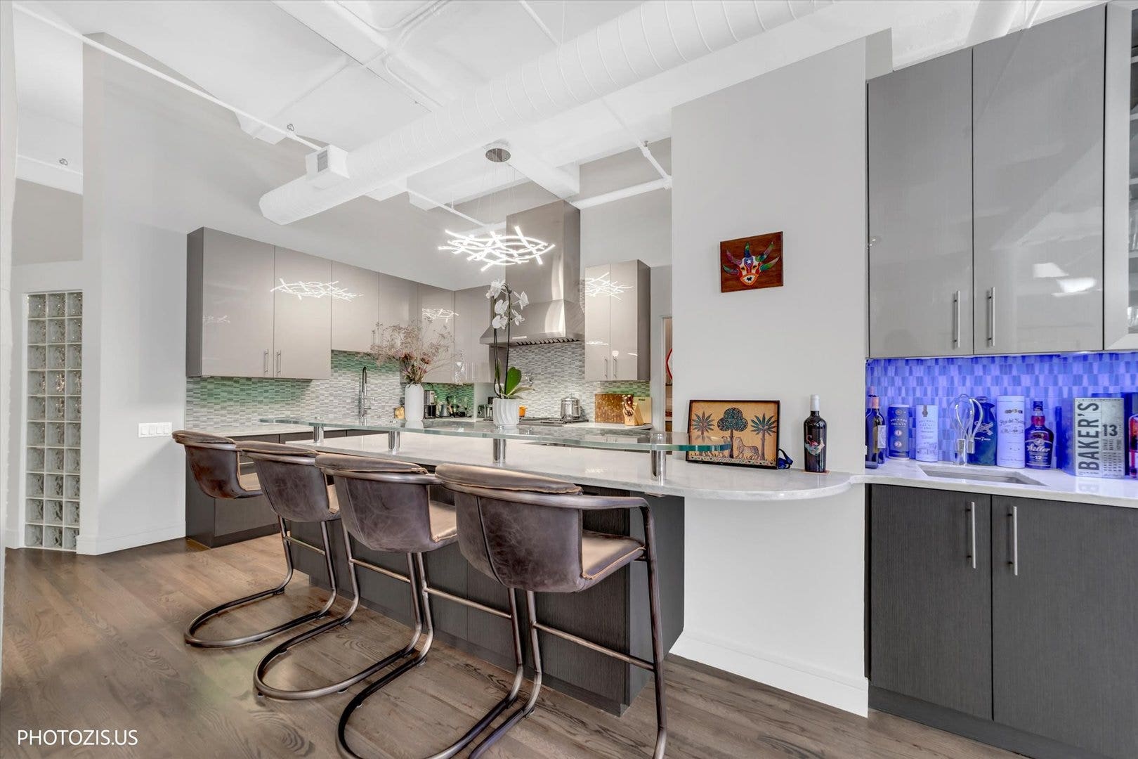 1000 W Washington Boulevard, #202, Chicago, IL 60607