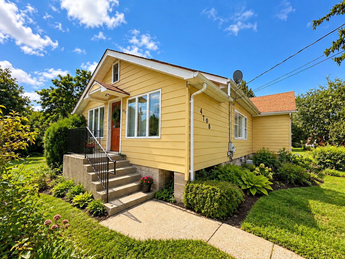 4708 Roslyn Road, Downers Grove, IL 60515