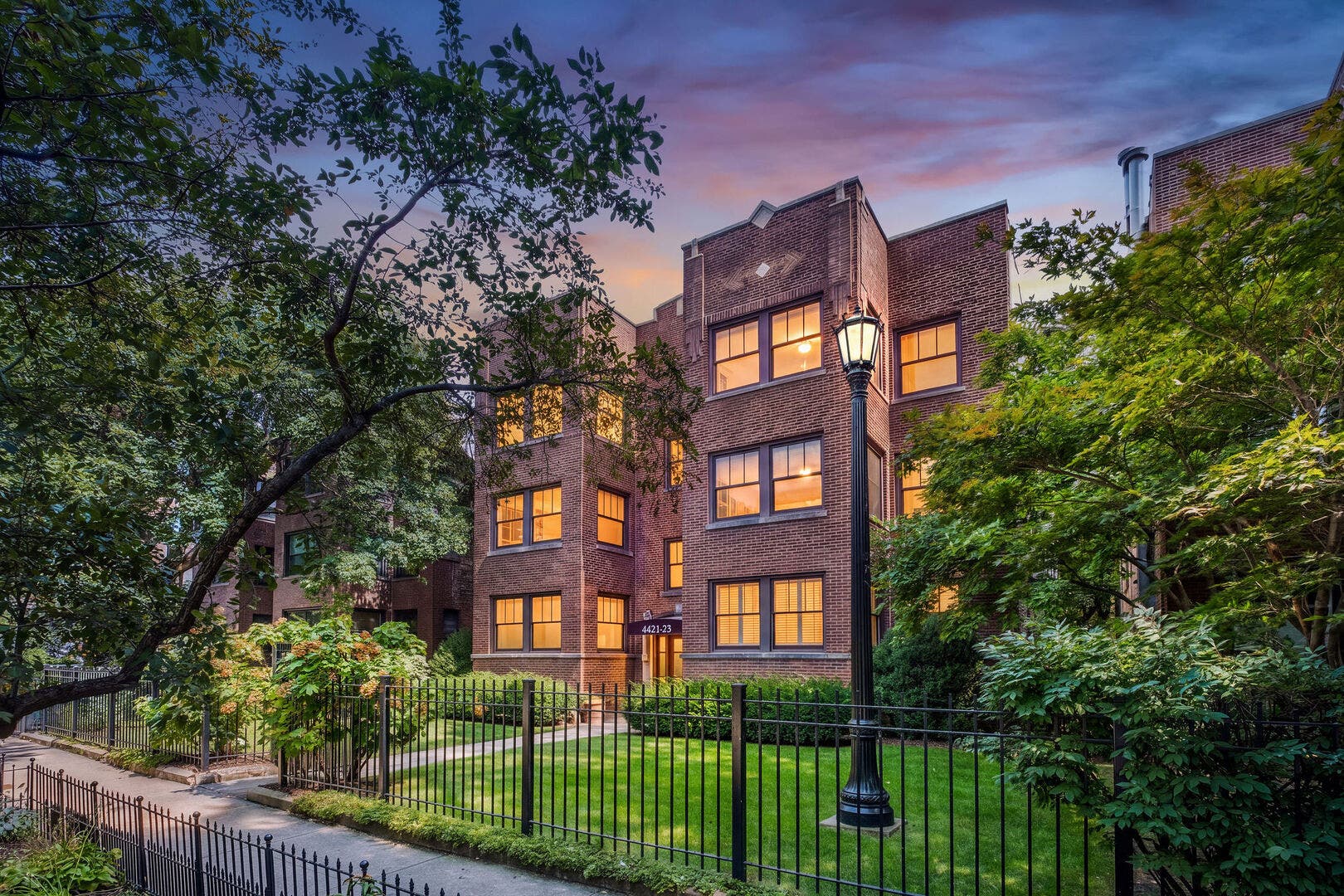 4421 N BEACON Street, #1S, Chicago, IL 60640 4421 N BEACON Street, #1S, Chicago, IL 60640