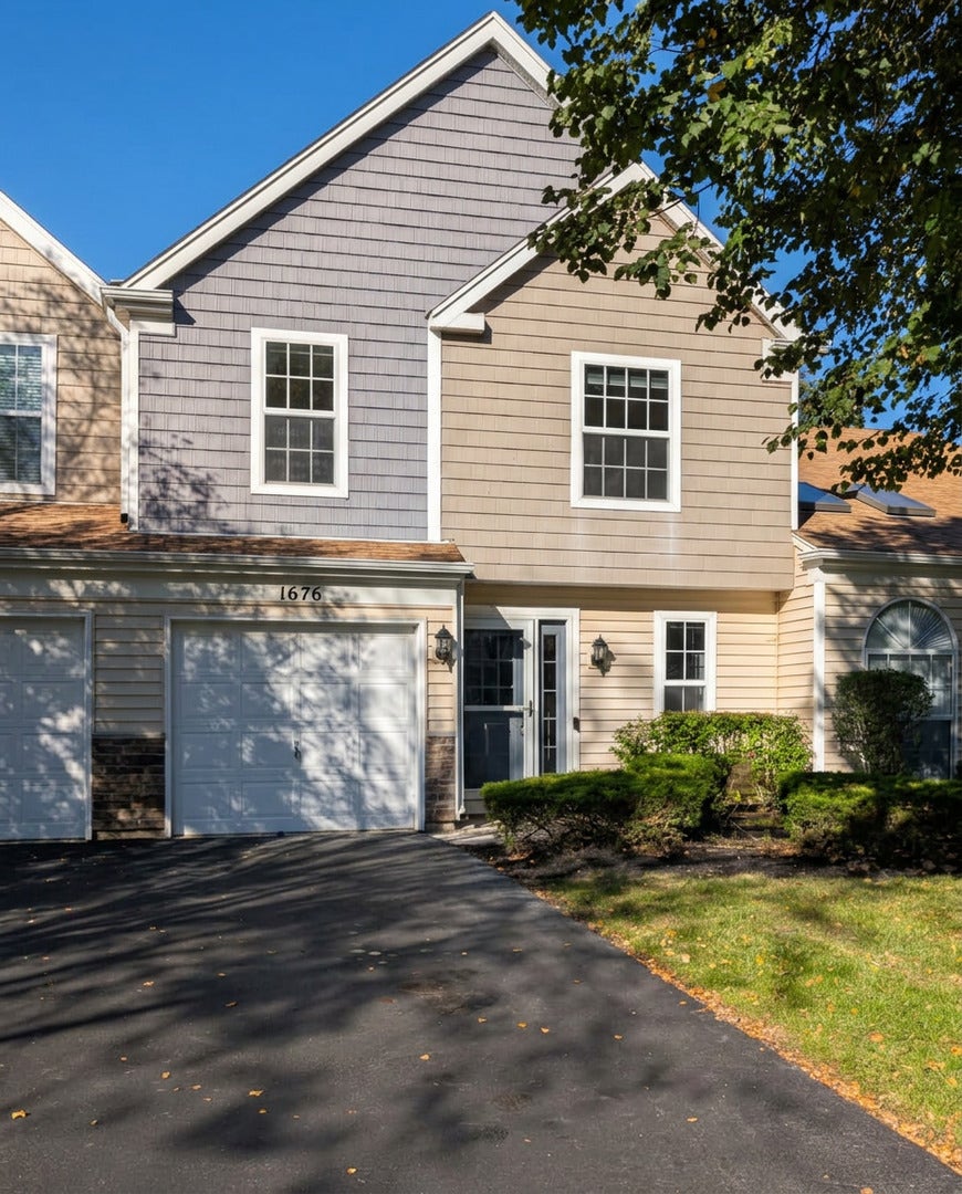 1676 Pebble Beach Circle, #1676, Elgin, IL 60123 1676 Pebble Beach Circle, #1676, Elgin, IL 60123