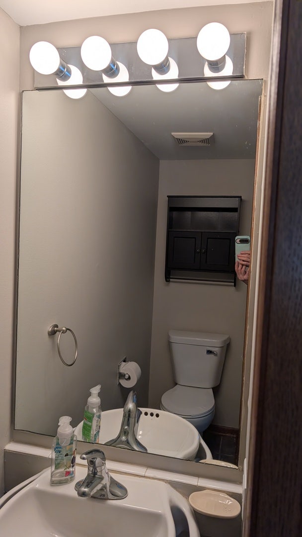 1676 Pebble Beach Circle, #1676, Elgin, IL 60123 1676 Pebble Beach Circle, #1676, Elgin, IL 60123
