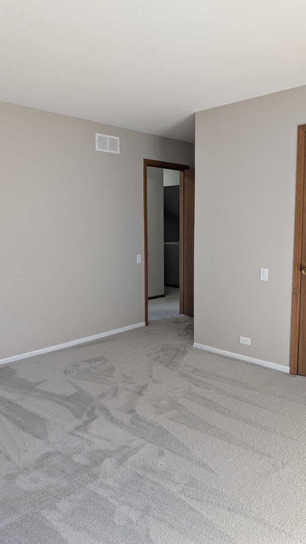 1676 Pebble Beach Circle, #1676, Elgin, IL 60123 1676 Pebble Beach Circle, #1676, Elgin, IL 60123
